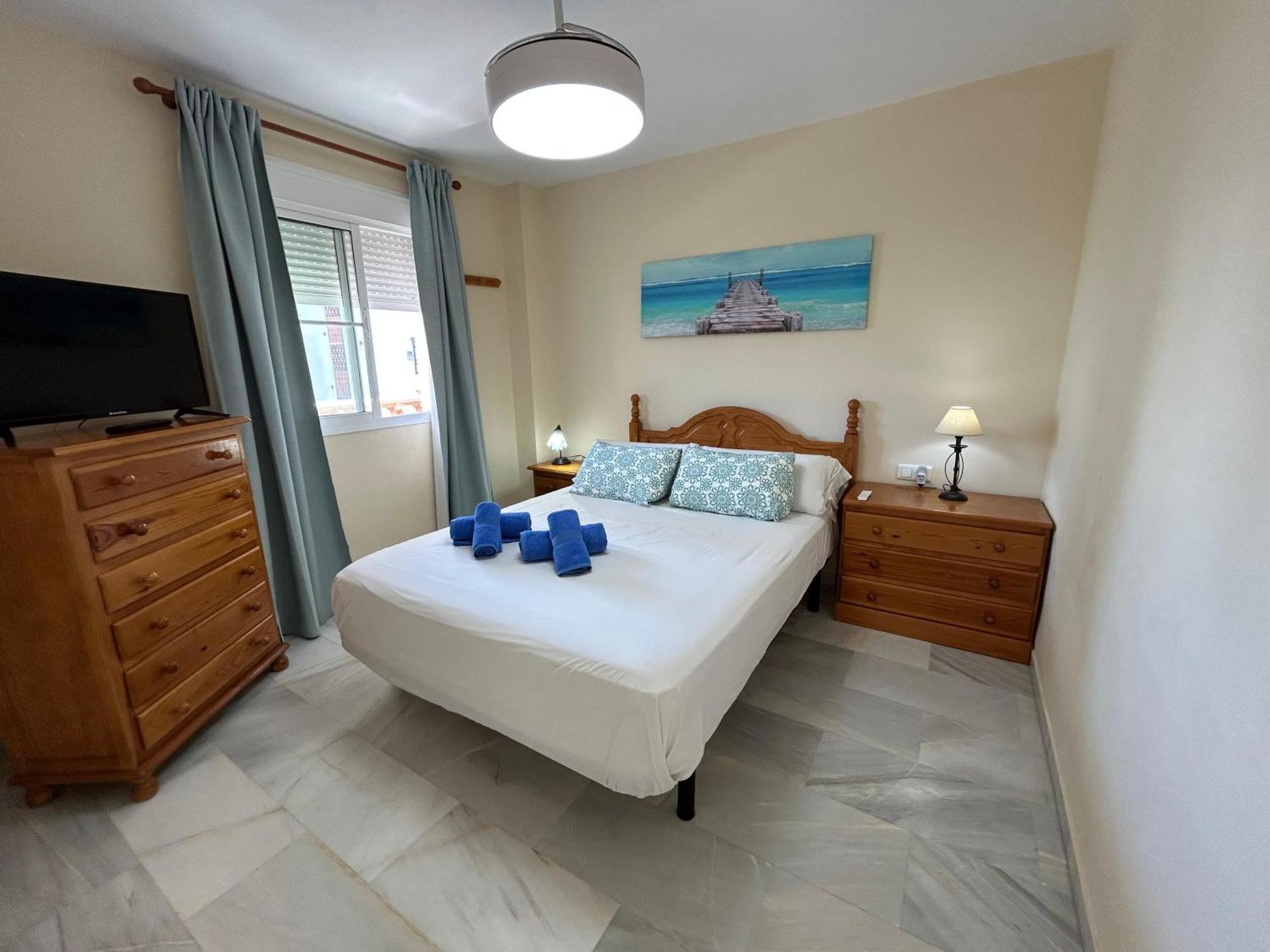 Holidays & Ii, 3 Habitaciones, Piscinas ,150 Metros Playa Benalmadena