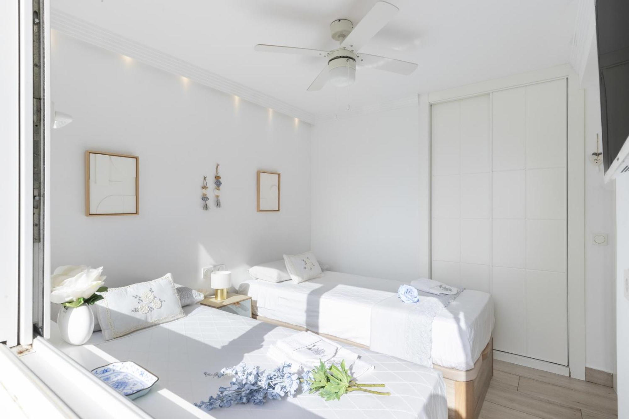 White Summer In Apartment Benalmadena