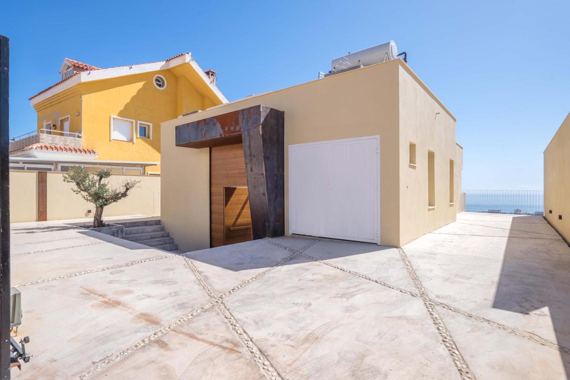 Spacious With Great Views! * Benalmádena