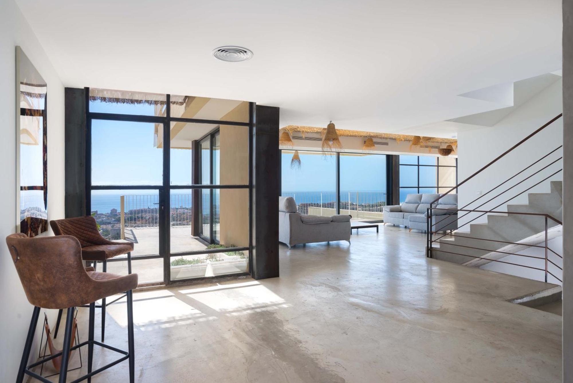 Spacious With Great Views! * Benalmádena
