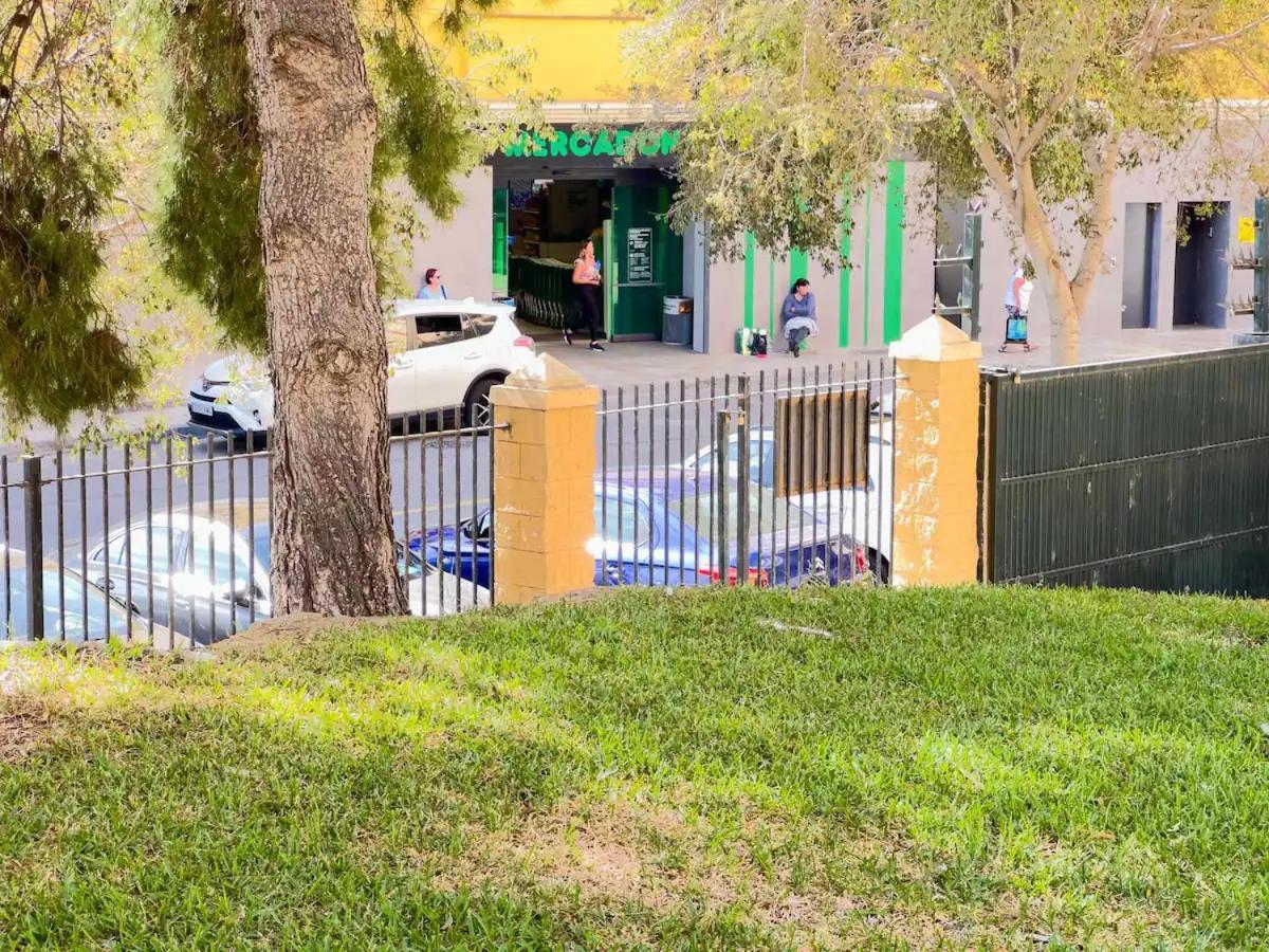Beautiful Brand New Study 24-hour Reception * Benalmádena