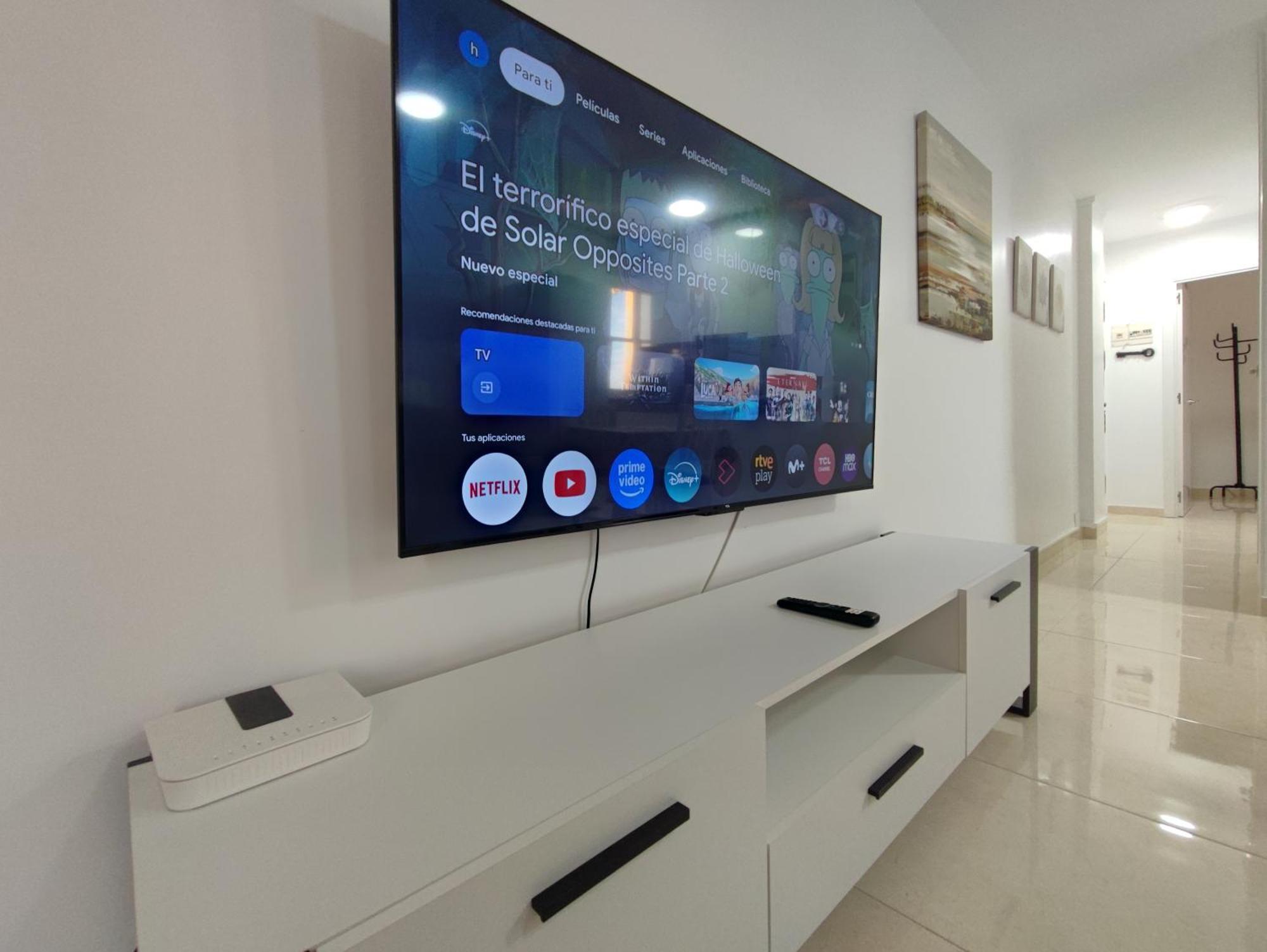 Apartment Hercules Paradise 531 Con Vistas Al Mar Mediterraneo En A Pasos Del Centro Y Su Vibrante Zona Comercial Disfruta De Experiencia Unica En La Costa Del Sol Malaga Andalucia Well-connected To The Airport