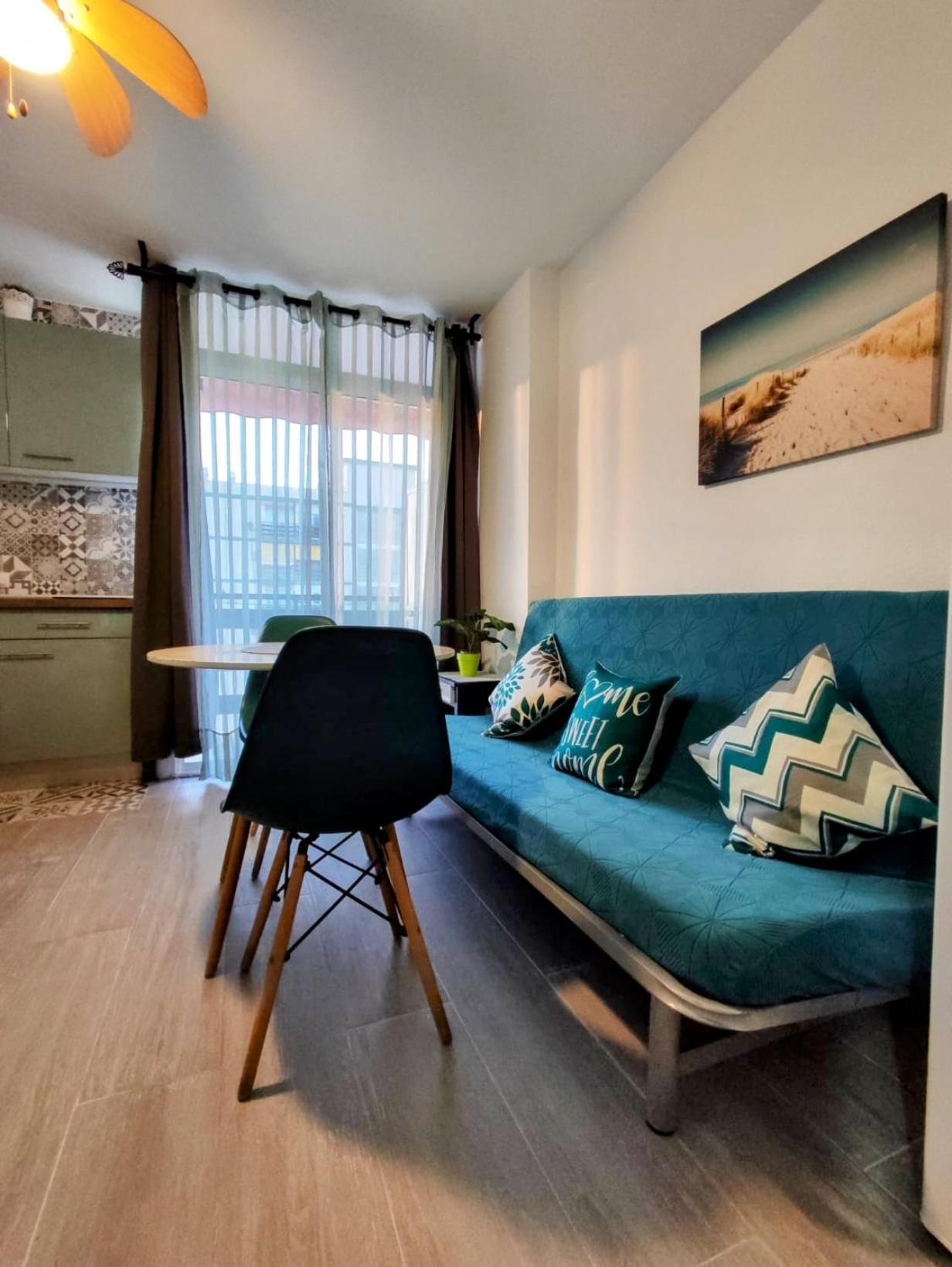 Apartment Sea Views 1025