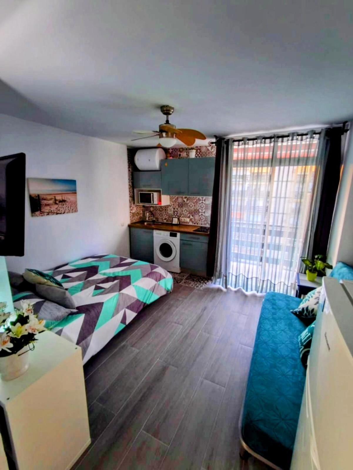 Apartment Sea Views 1025