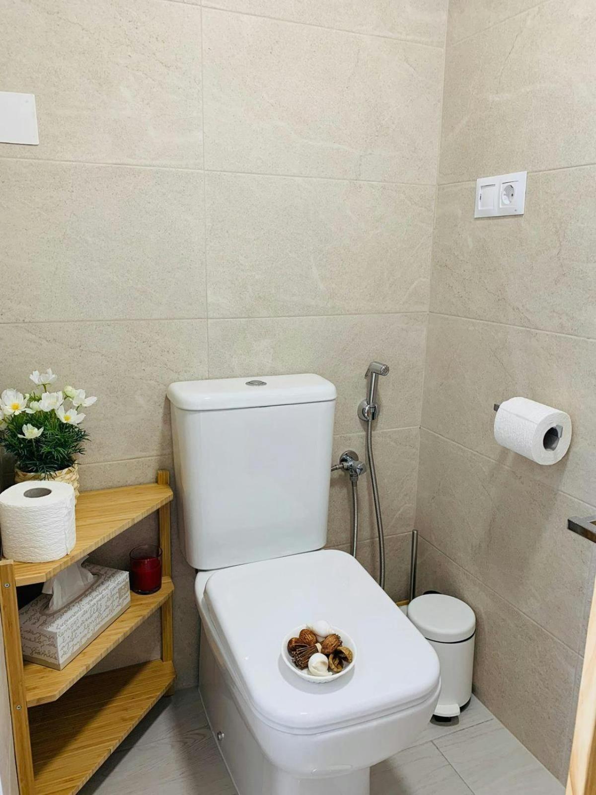Bonito 2hab. 2 Banos Apartamento