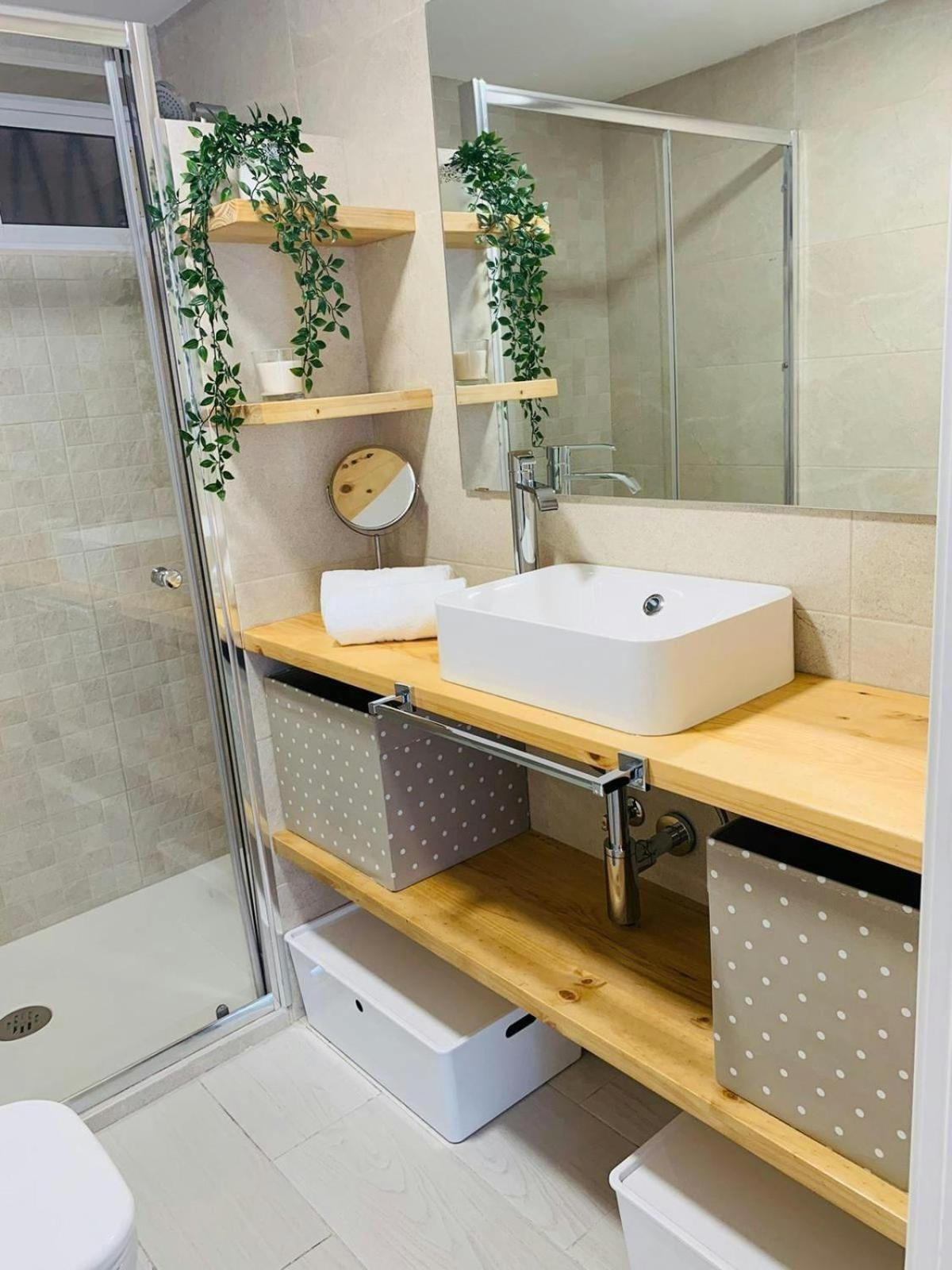 Apartamento Bonito 2hab. 2 Banos *
