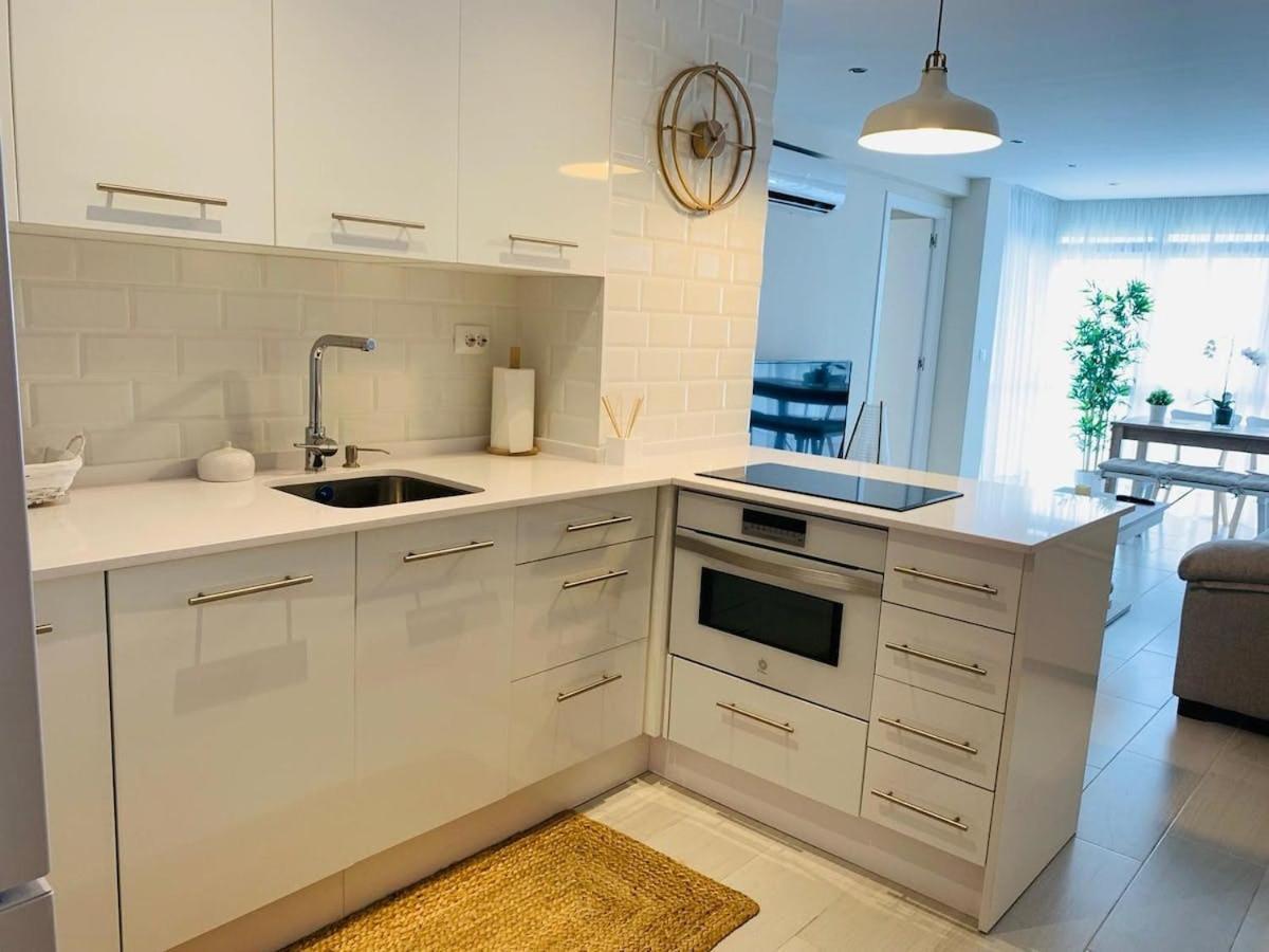 Apartamento Bonito 2hab. 2 Banos *