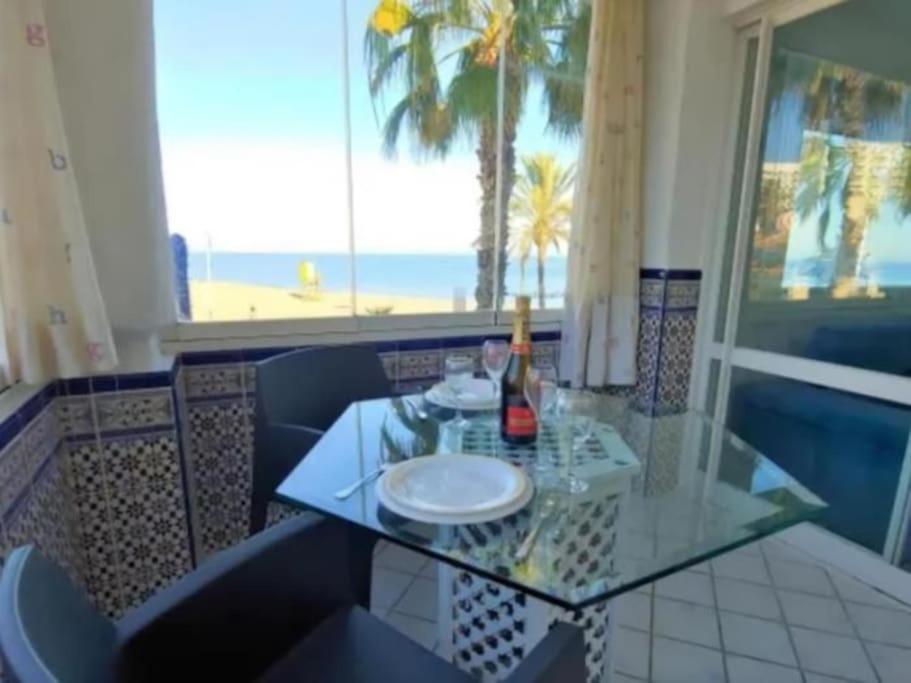 Apartment Benalmarina 105 Beachfront Your Ideal Place By The Marina Benalmadena