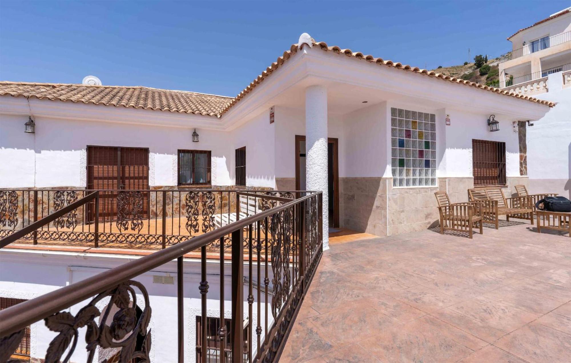 Vakantiehuis Lovely In With Kitchen *