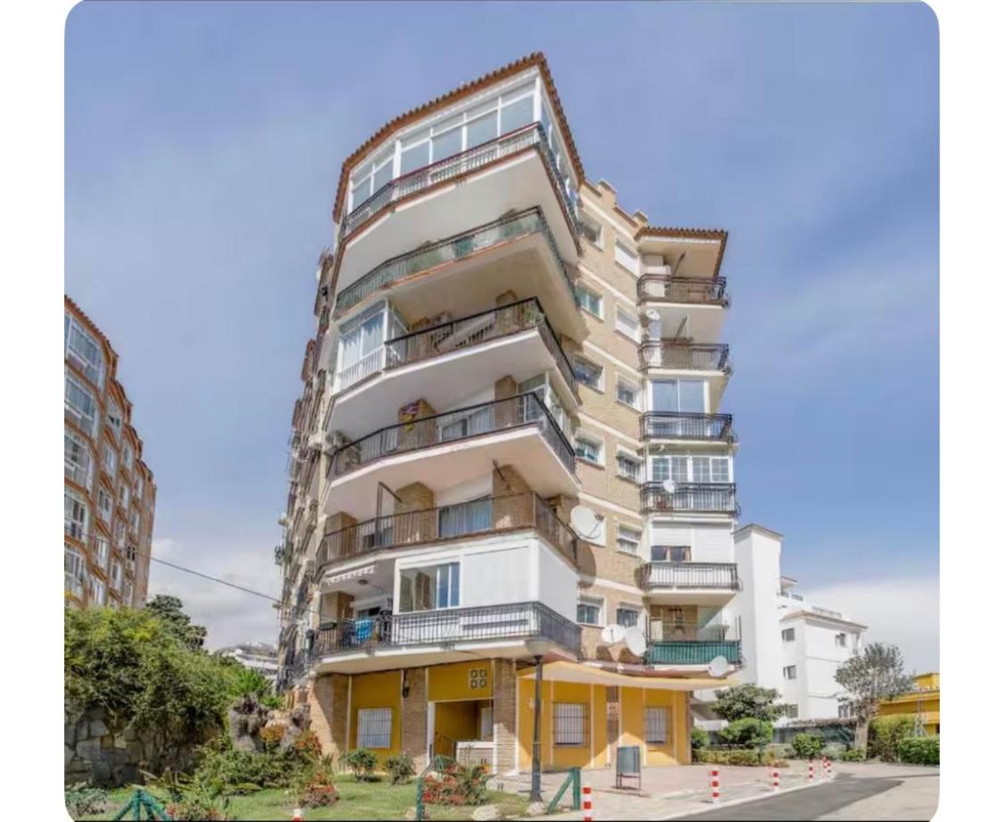 Estudio Con Vistas Mar Junto A Puerto Marina *