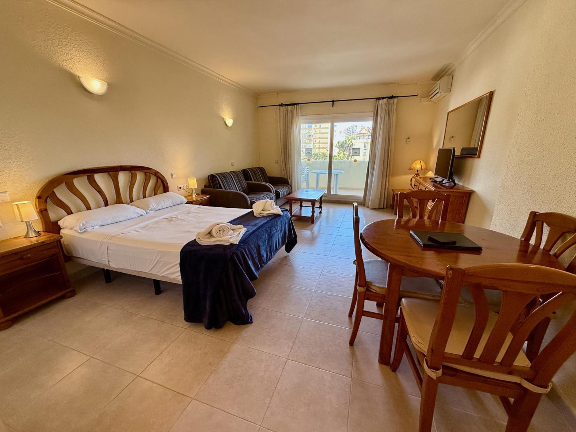 Apartment Kingfisher Apartments Benal Beach