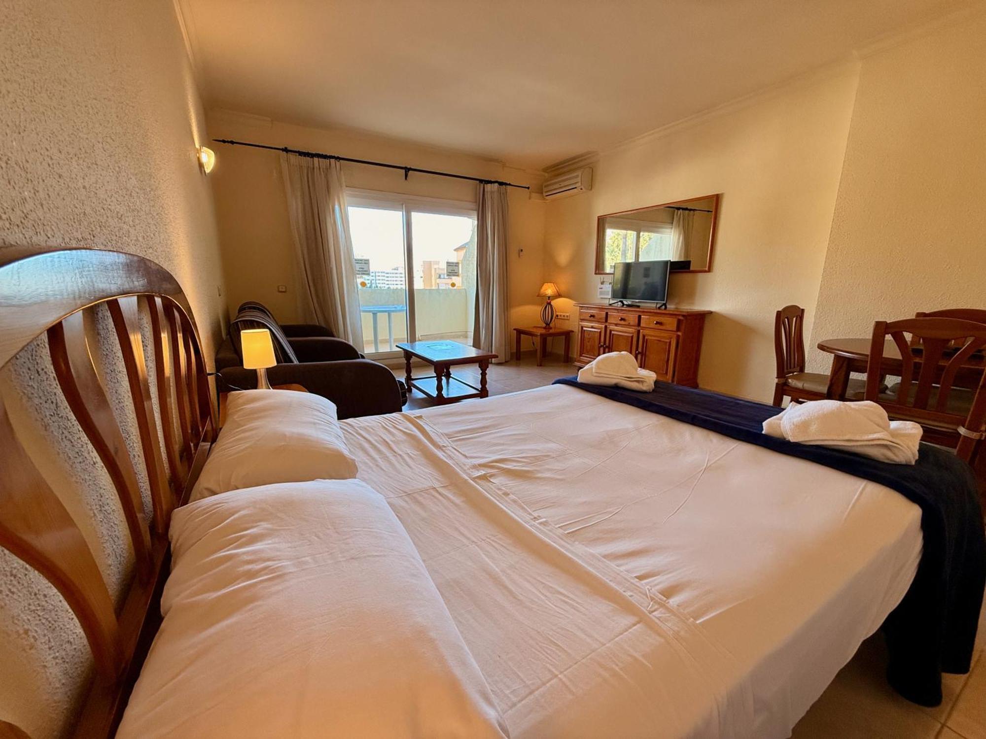 Apartment Kingfisher Apartments Benal Beach