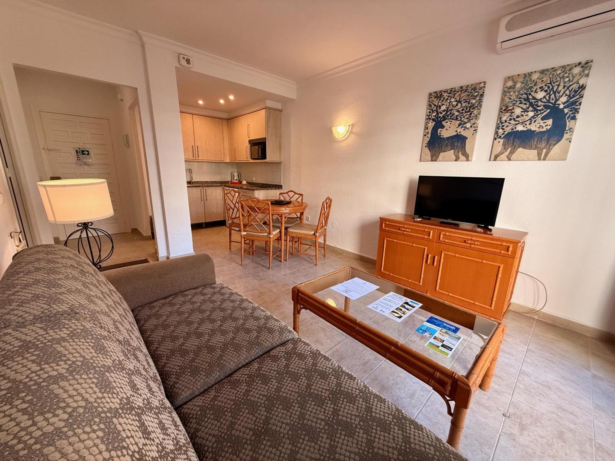 Kingfisher Apartments Benal Beach Apartment