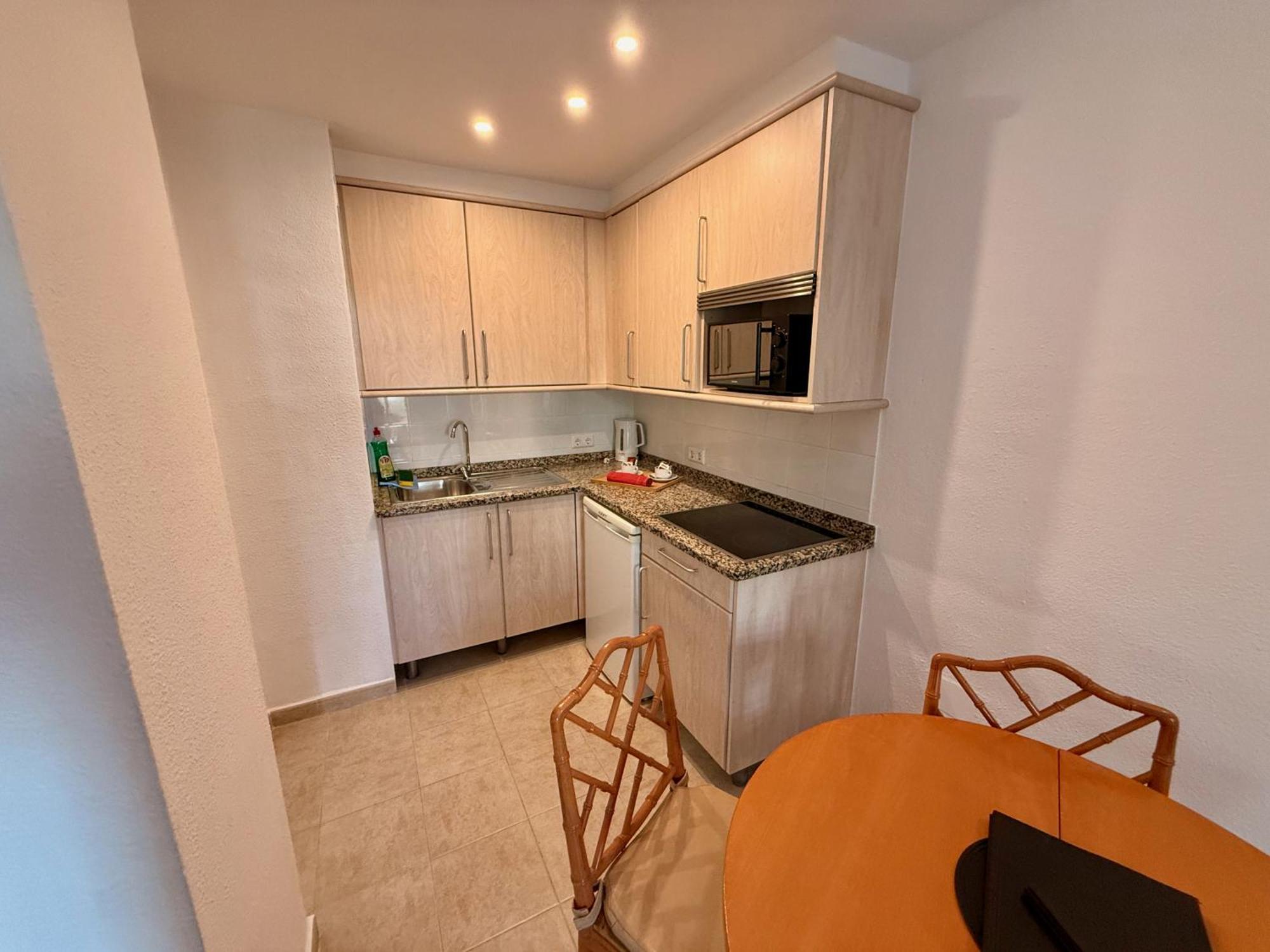 Kingfisher Apartments Benal Beach