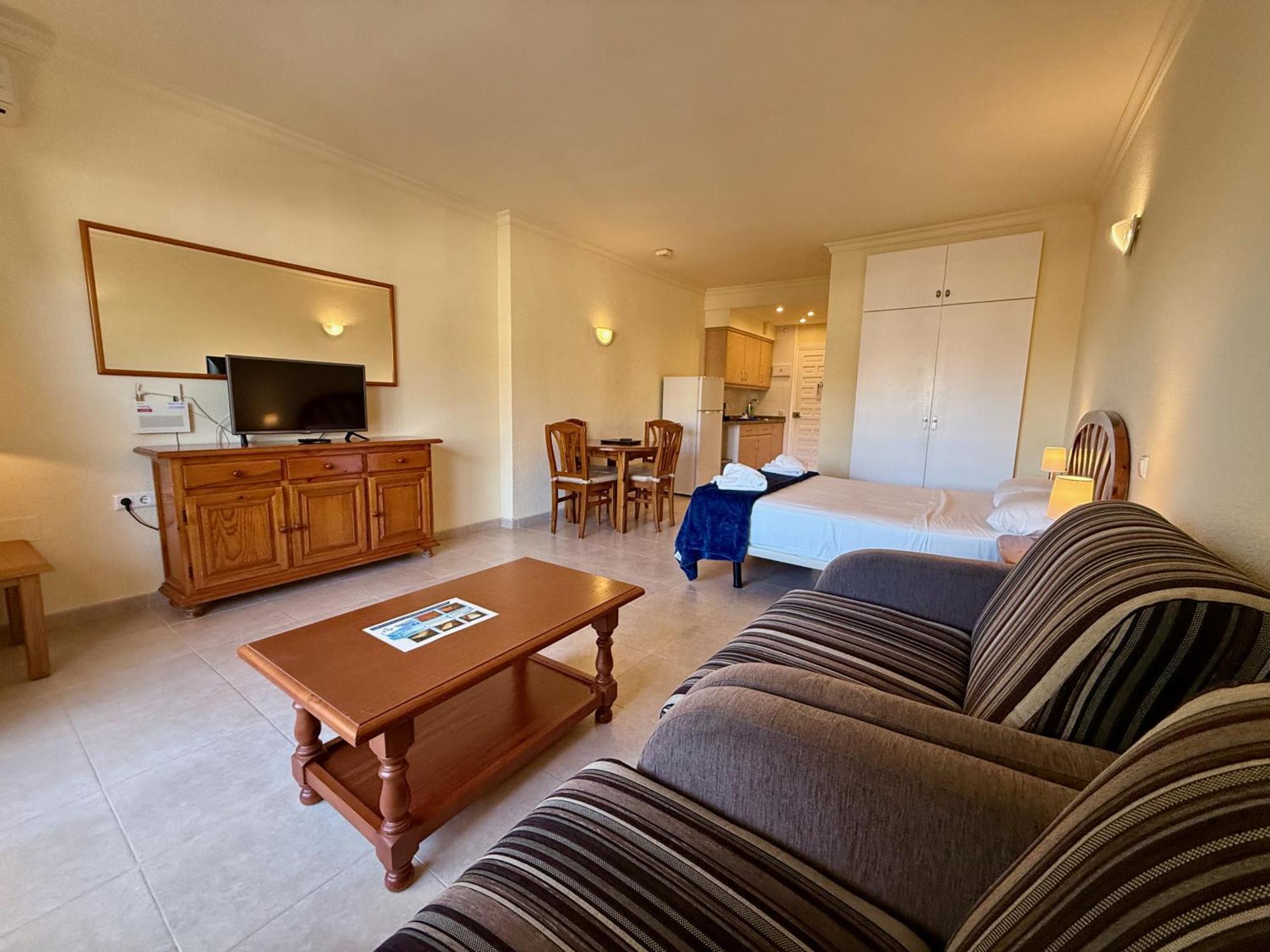Apartment Kingfisher Apartments Benal Beach