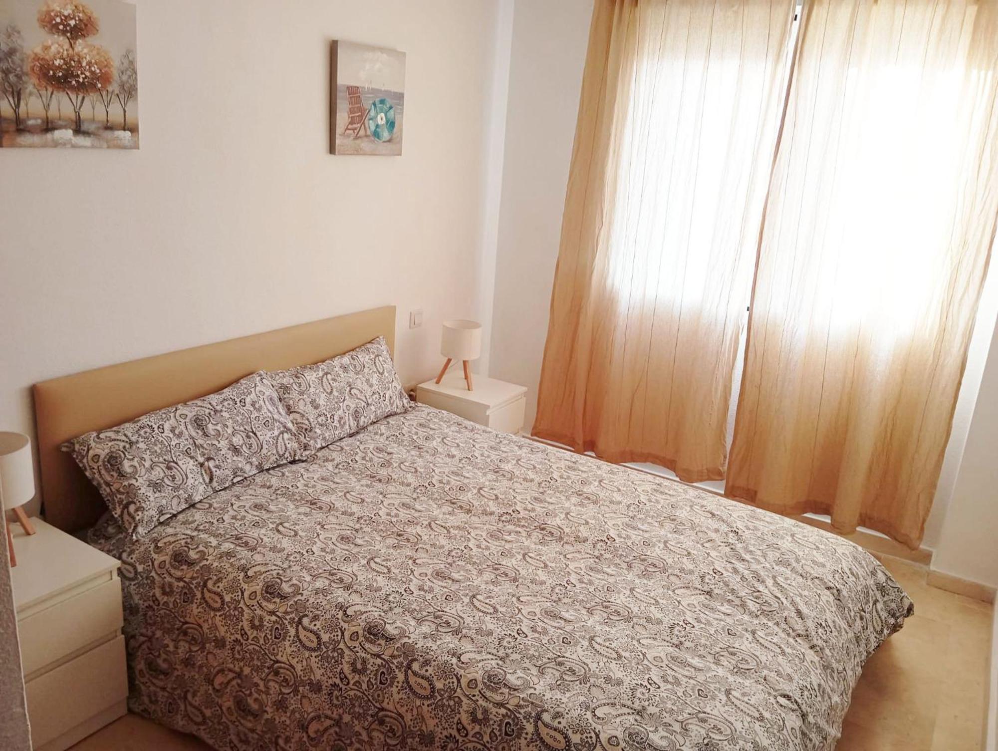 3 Bed, Paloma Park Apartment *