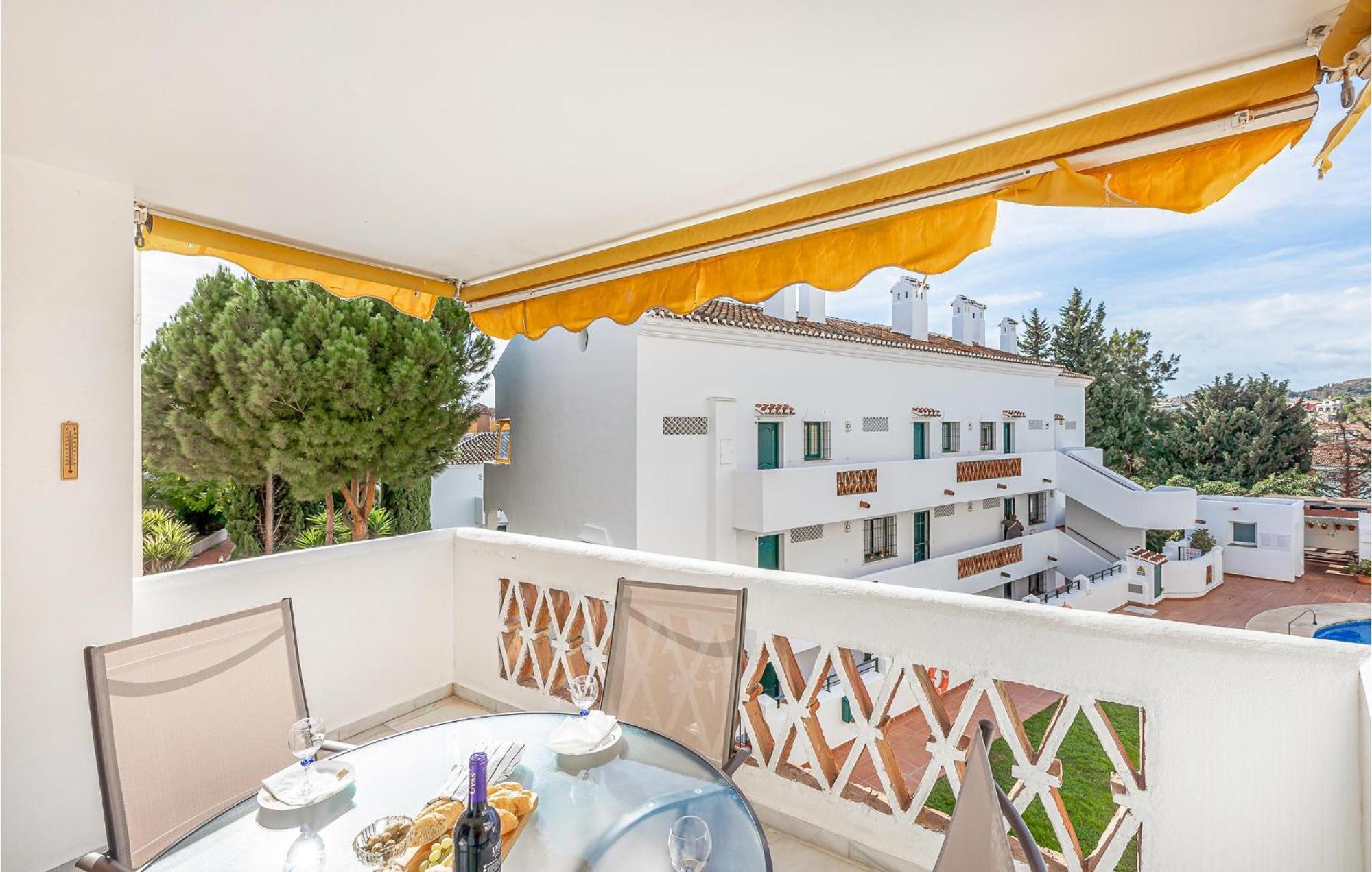 Lovely In With Kitchen Apartment *