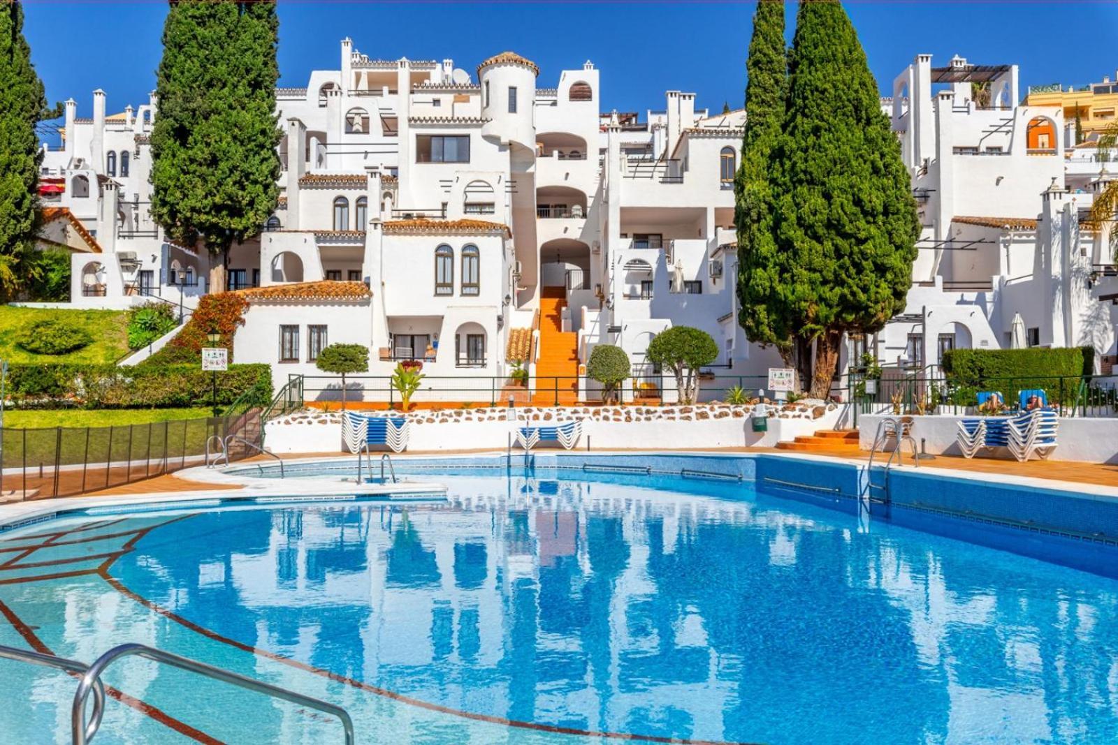 Apartamento Delightful 2 Bed, Pueblo Evita Benalmádena
