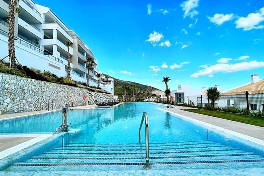 Amazing 3 Bedroom With Wifi And Views Apartment *