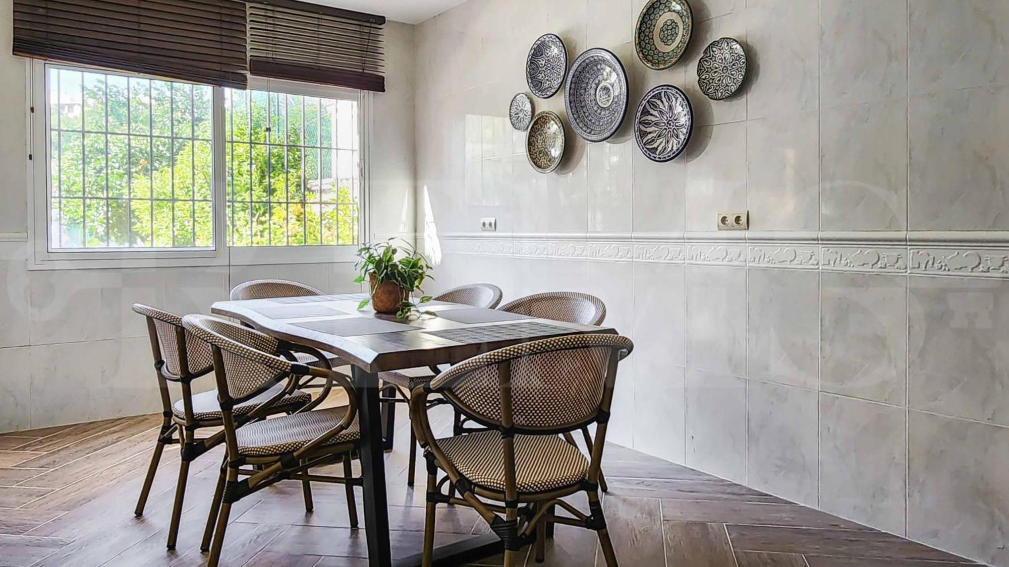 Spacious And Authentic With Pool & Garden By Rems