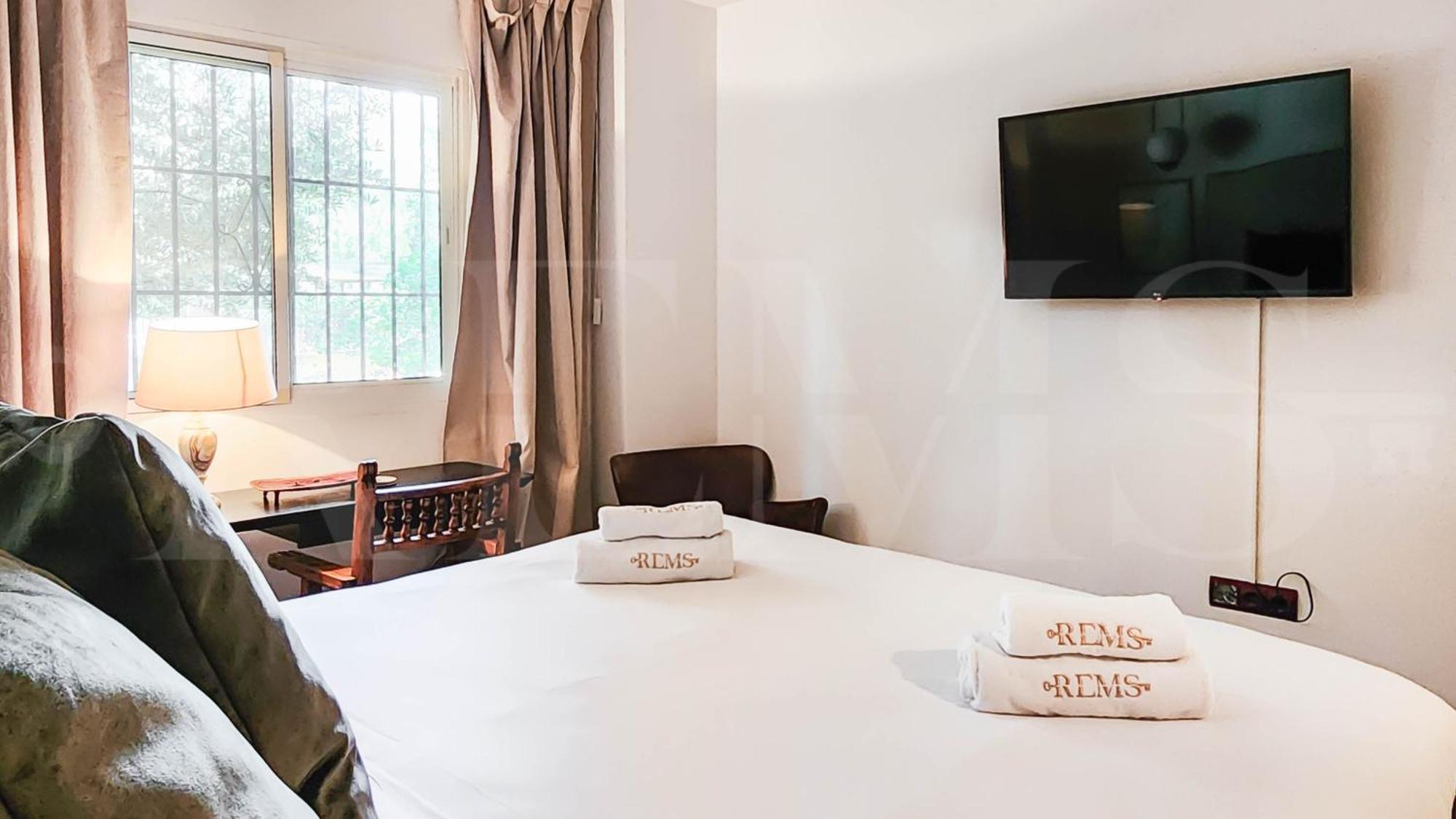 Holiday home Spacious And Authentic With Pool & Garden By Rems *