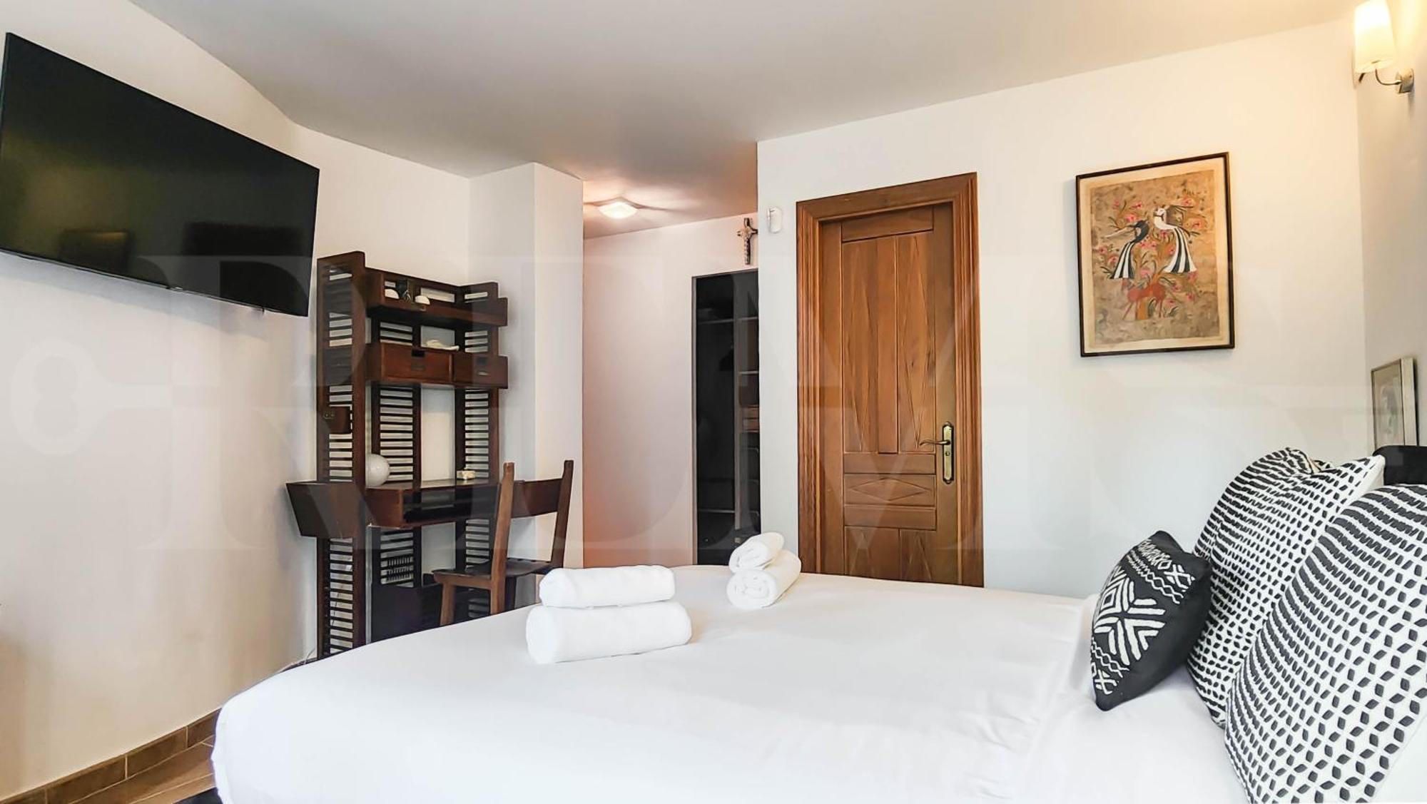 Spacious And Authentic With Pool & Garden By Rems Benalmadena