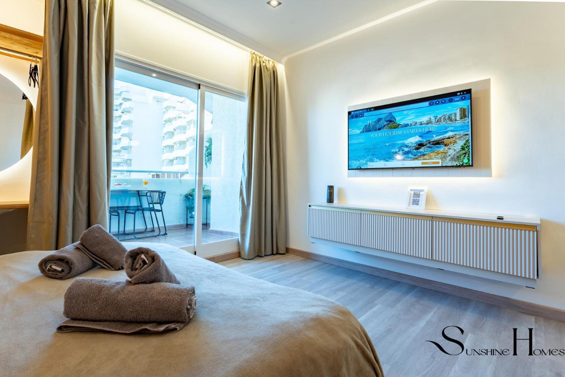 Apartment Seaview Beachfront With Aqua Park & Balcony