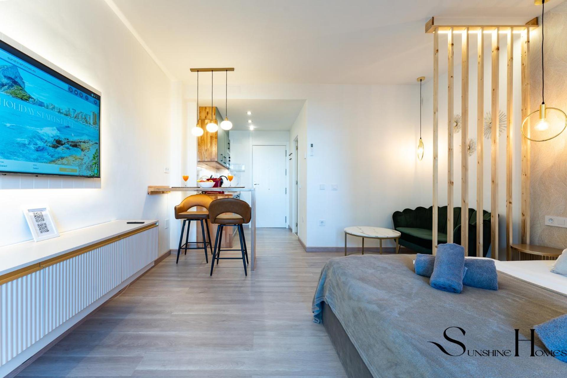 Seaview Beachfront With Aqua Park & Balcony *