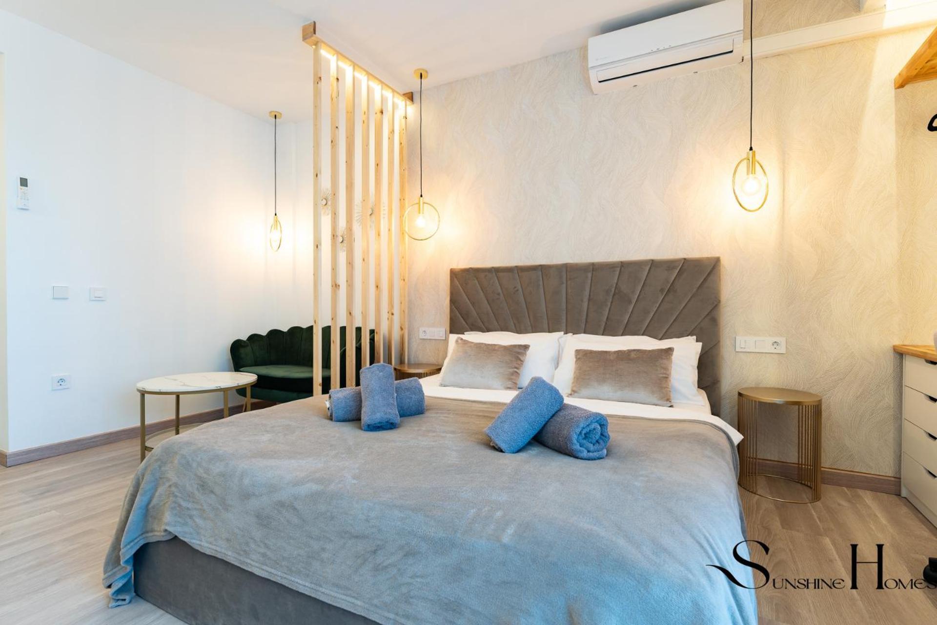 Seaview Beachfront With Aqua Park & Balcony Benalmadena