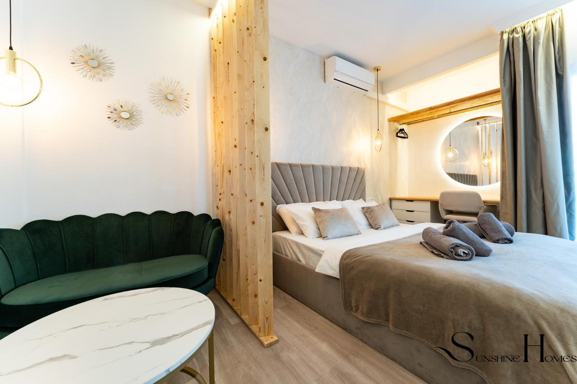 Seaview Beachfront With Aqua Park & Balcony *