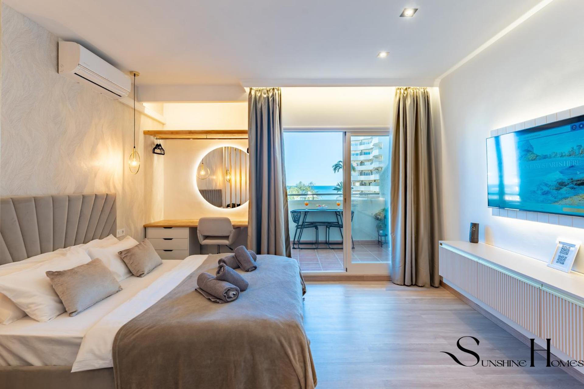 Apartment Seaview Beachfront With Aqua Park & Balcony