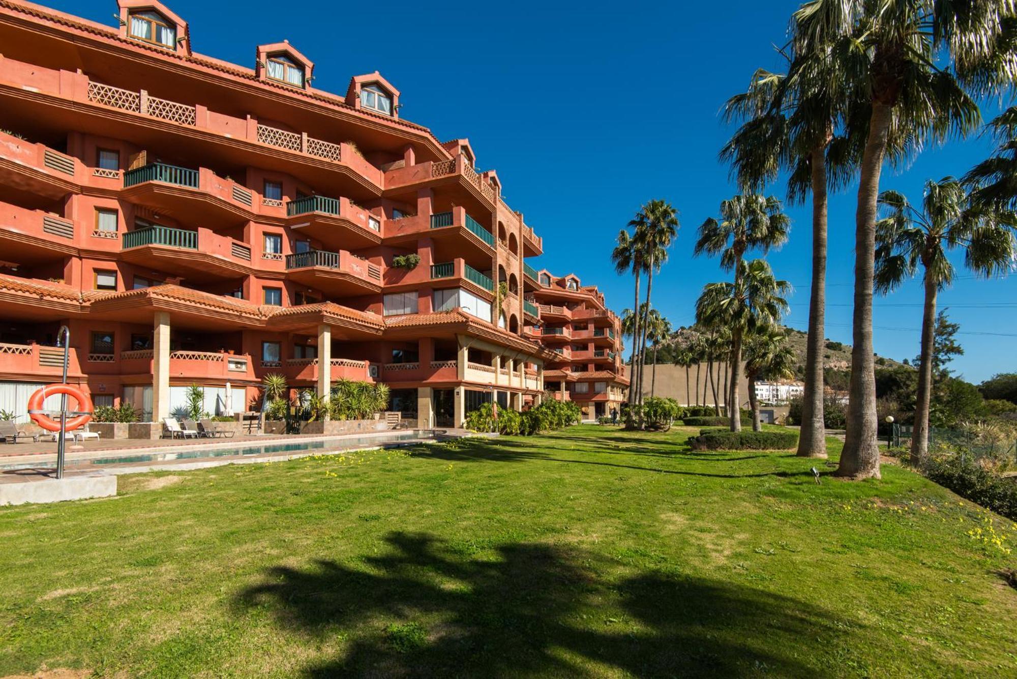 Higueron Luxury Apartment *