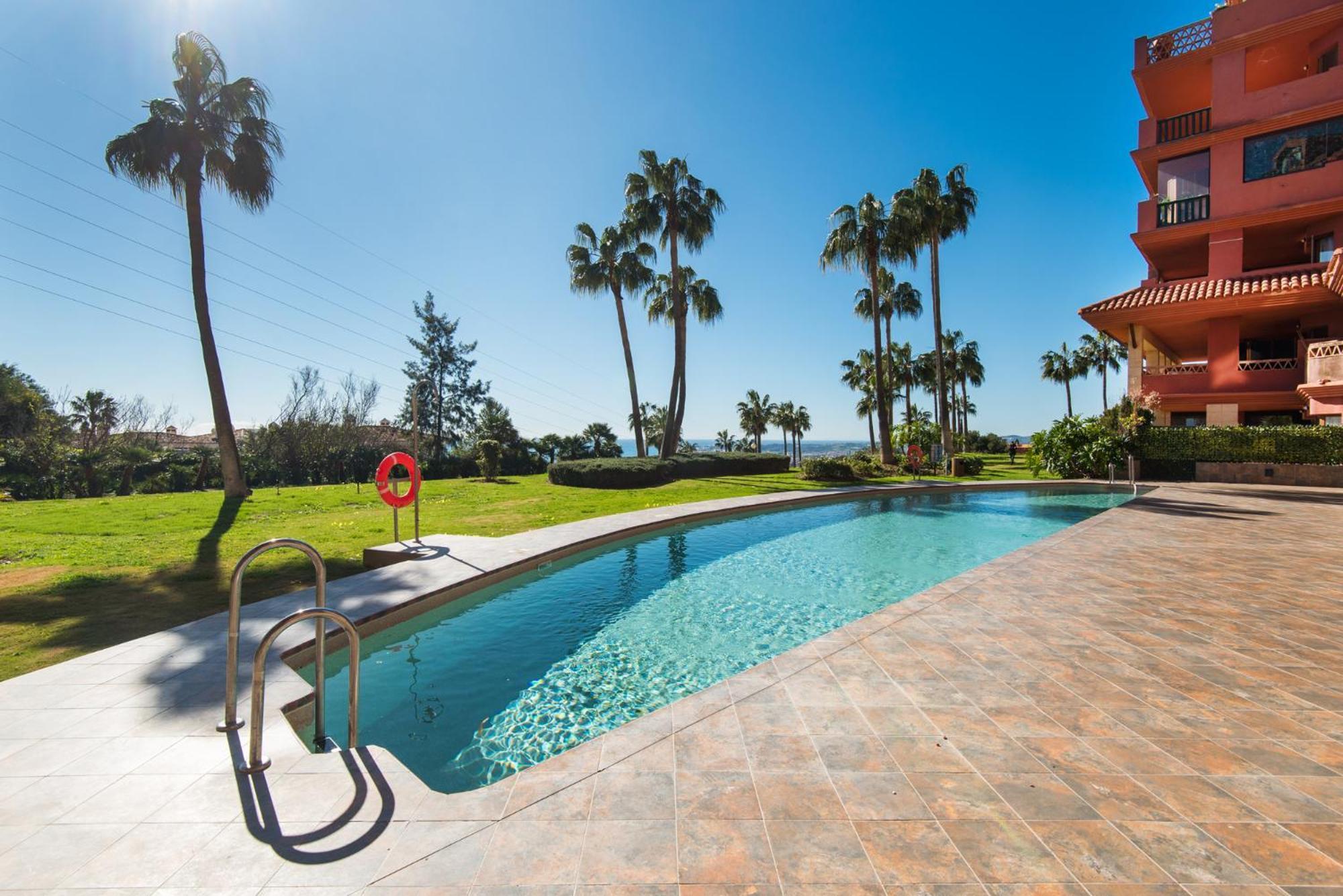 Apartment Higueron Luxury