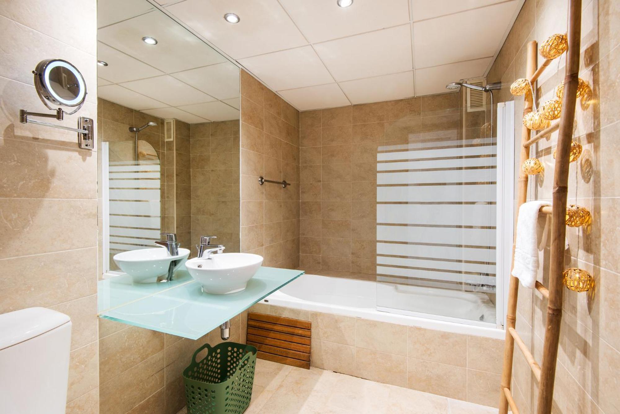 Higueron Luxury Apartment *