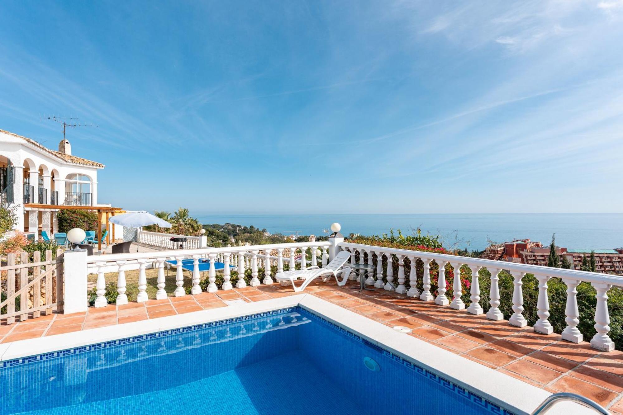 Villa Magica Andalucian Charm *