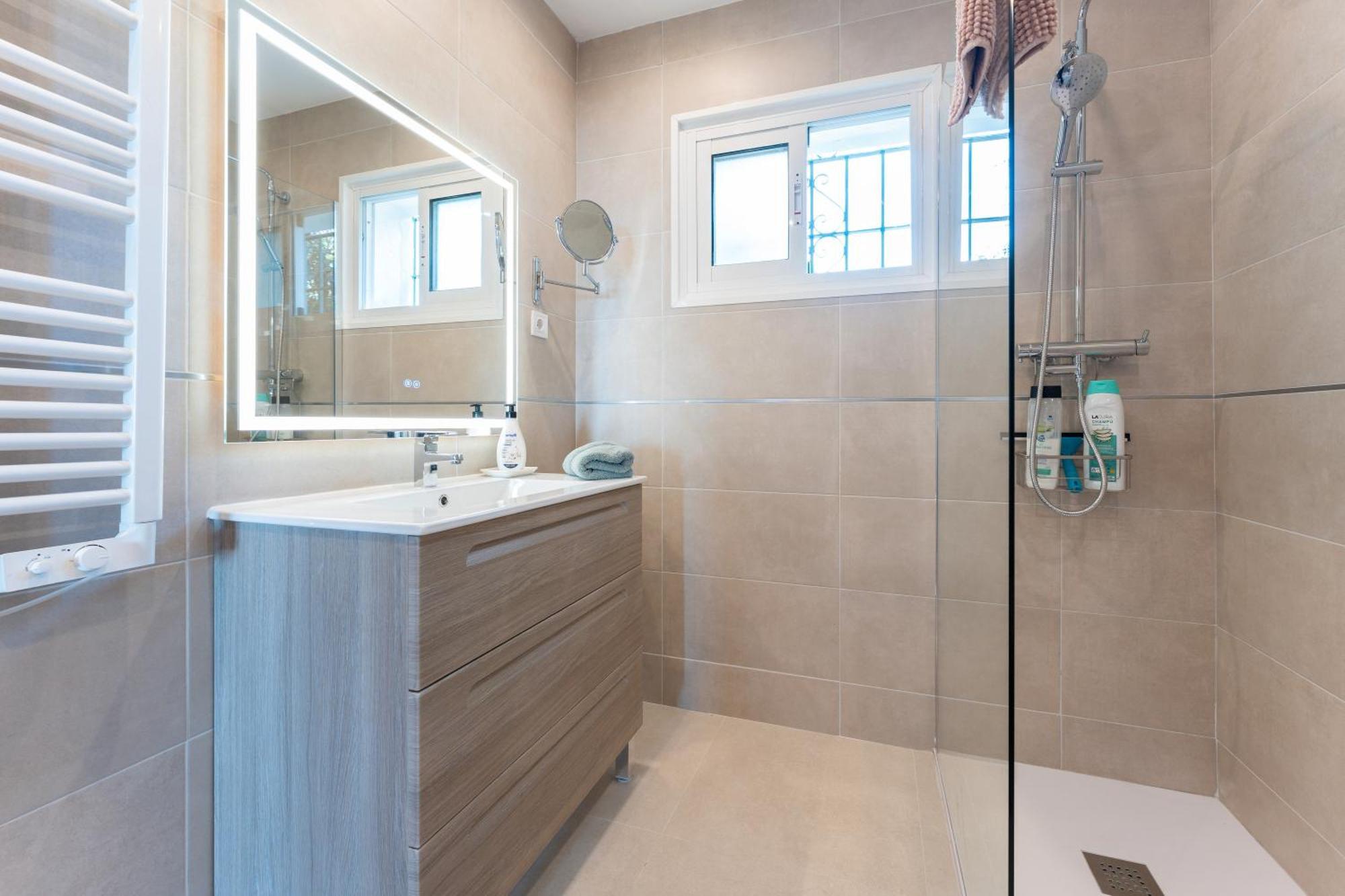 Magica Andalucian Charm Villa Benalmádena