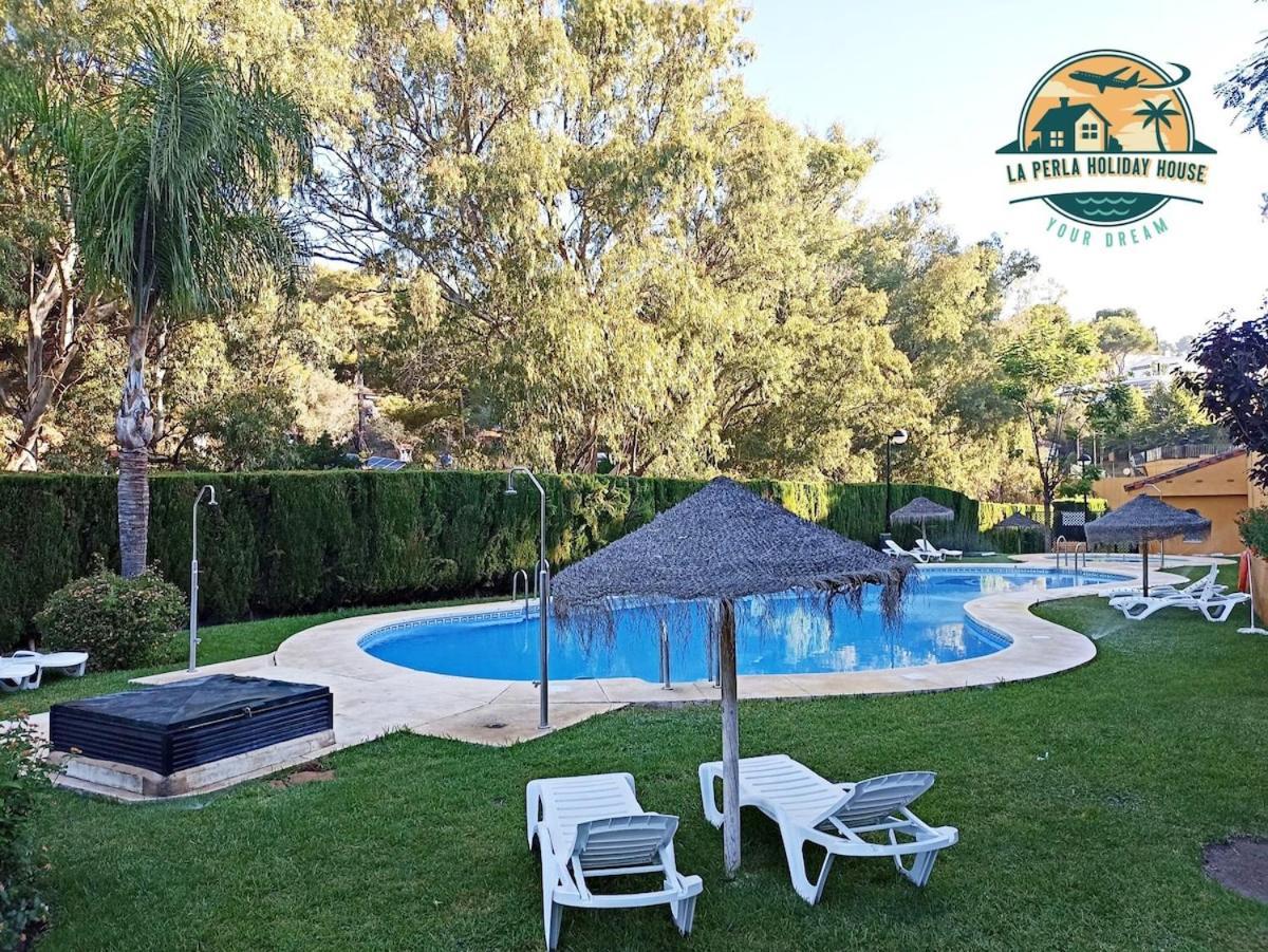 Seafront Townhouse With Stunning Mediterranean Views, Pool And Garaje Holiday home