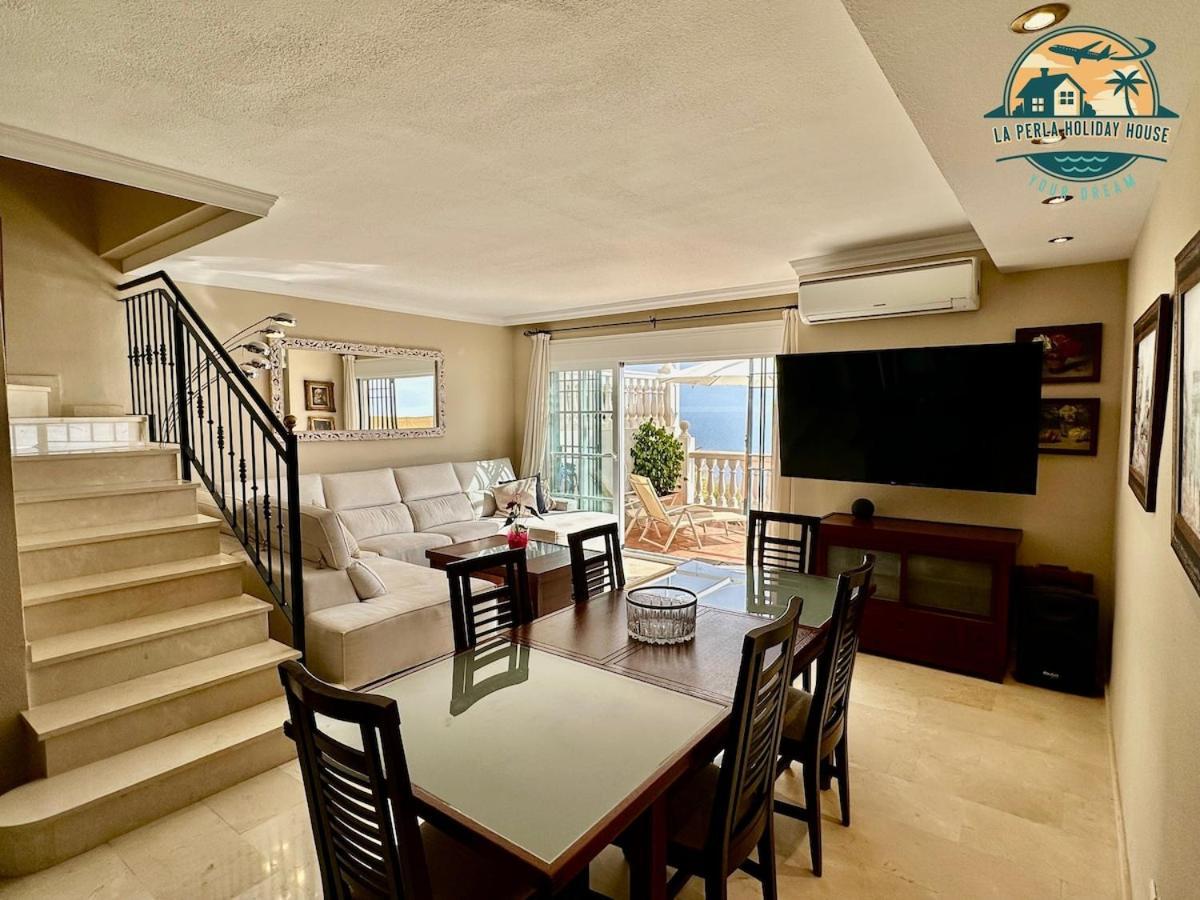 Seafront Townhouse With Stunning Mediterranean Views, Pool And Garaje * Benalmadena