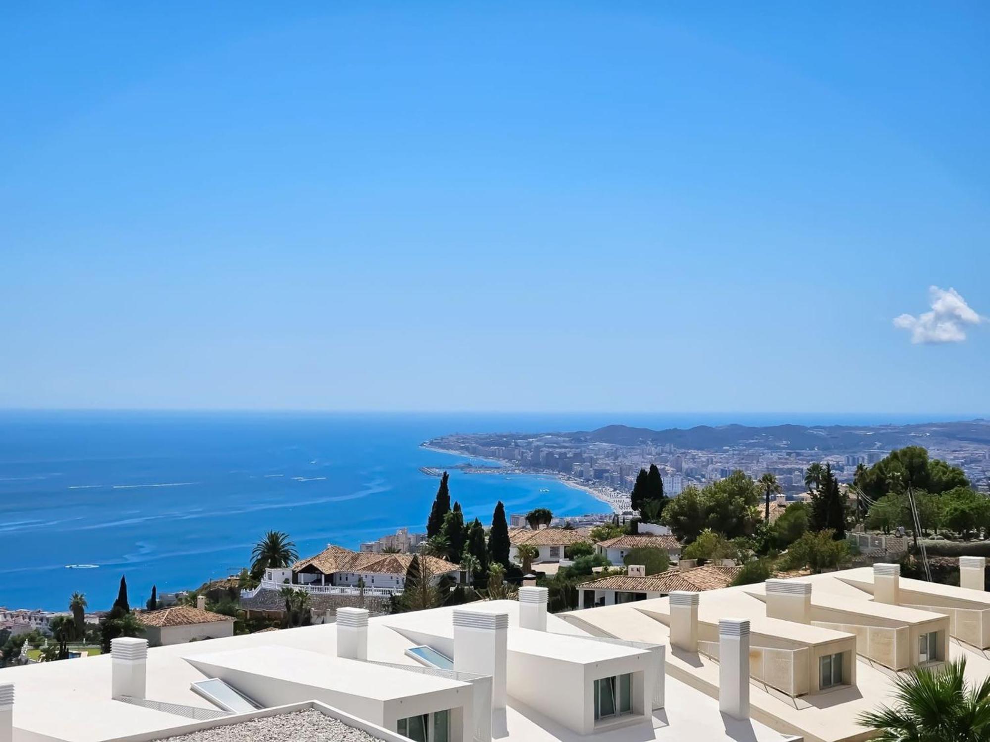 Stunning Sea Views At Stupa Hills Apartment