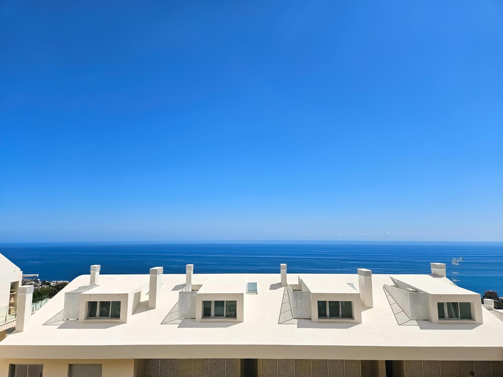Apartment Stunning Sea Views At Stupa Hills Benalmadena