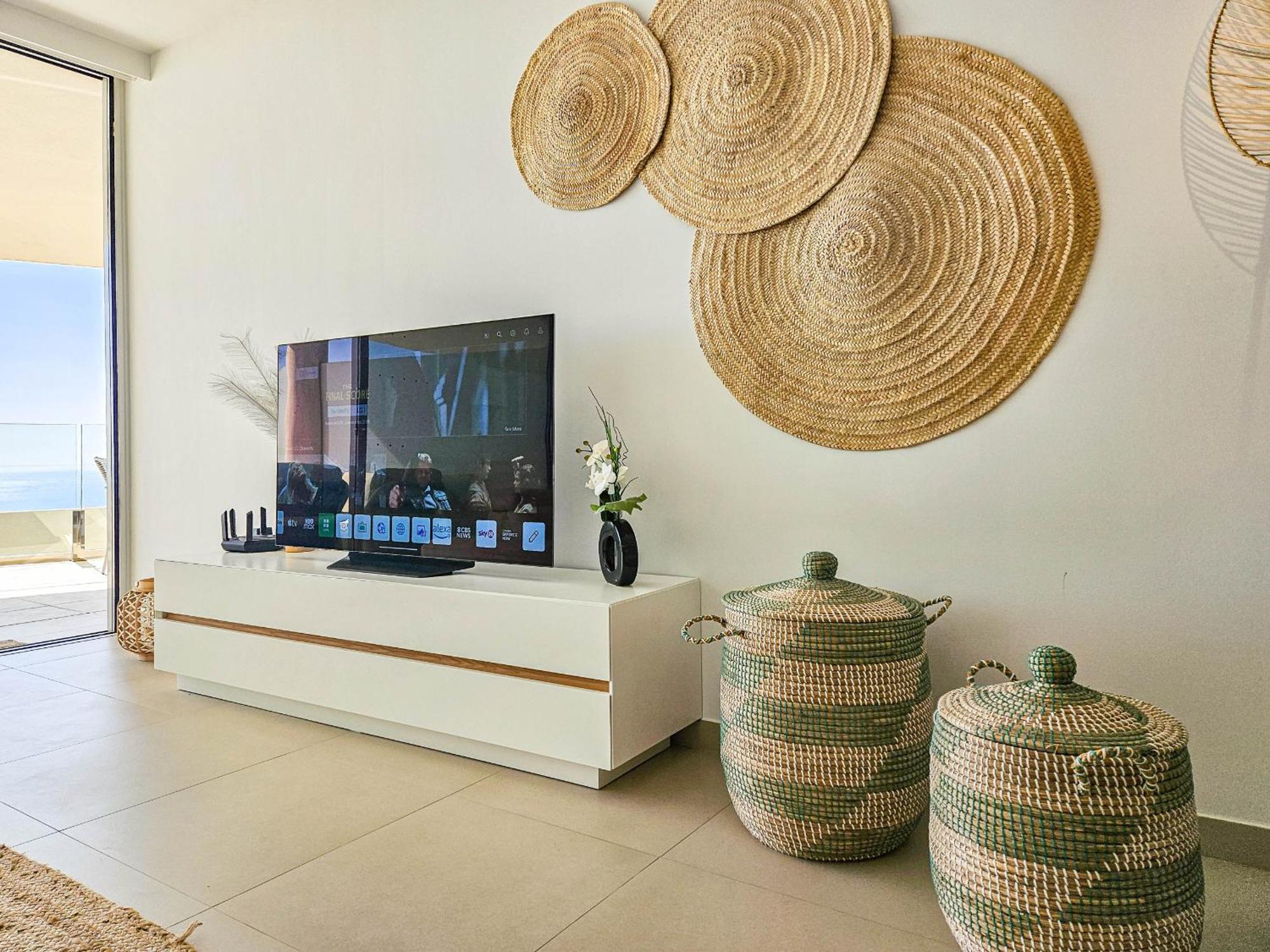 Stunning Sea Views At Stupa Hills Apartment *
