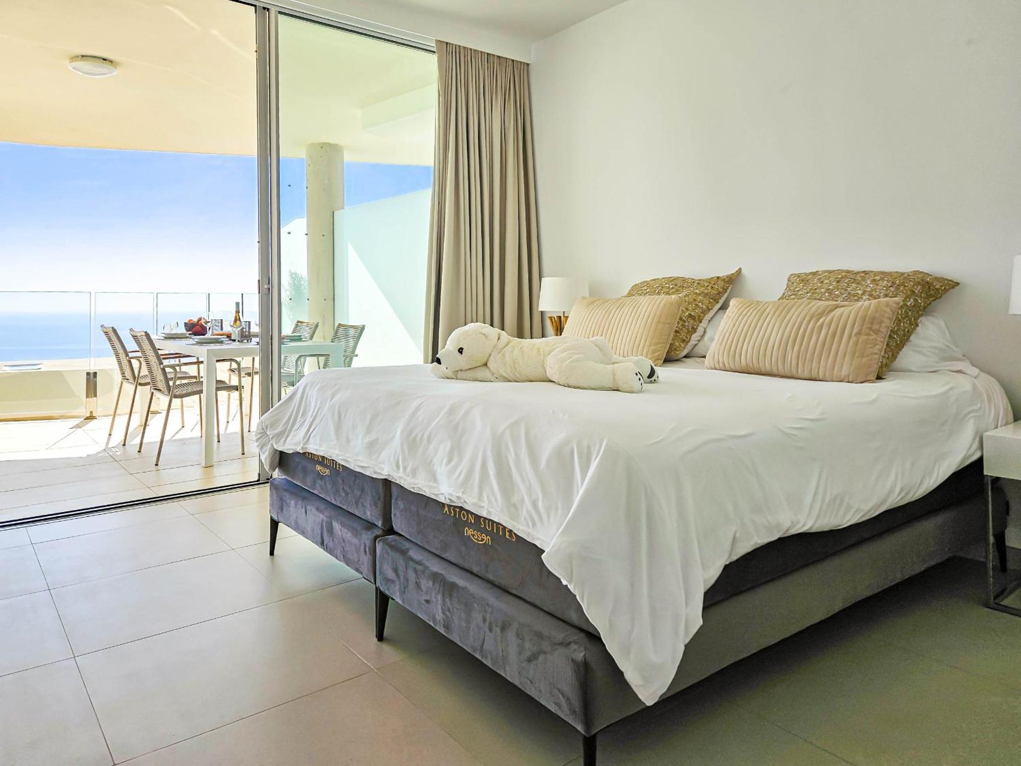 Apartment Stunning Sea Views At Stupa Hills