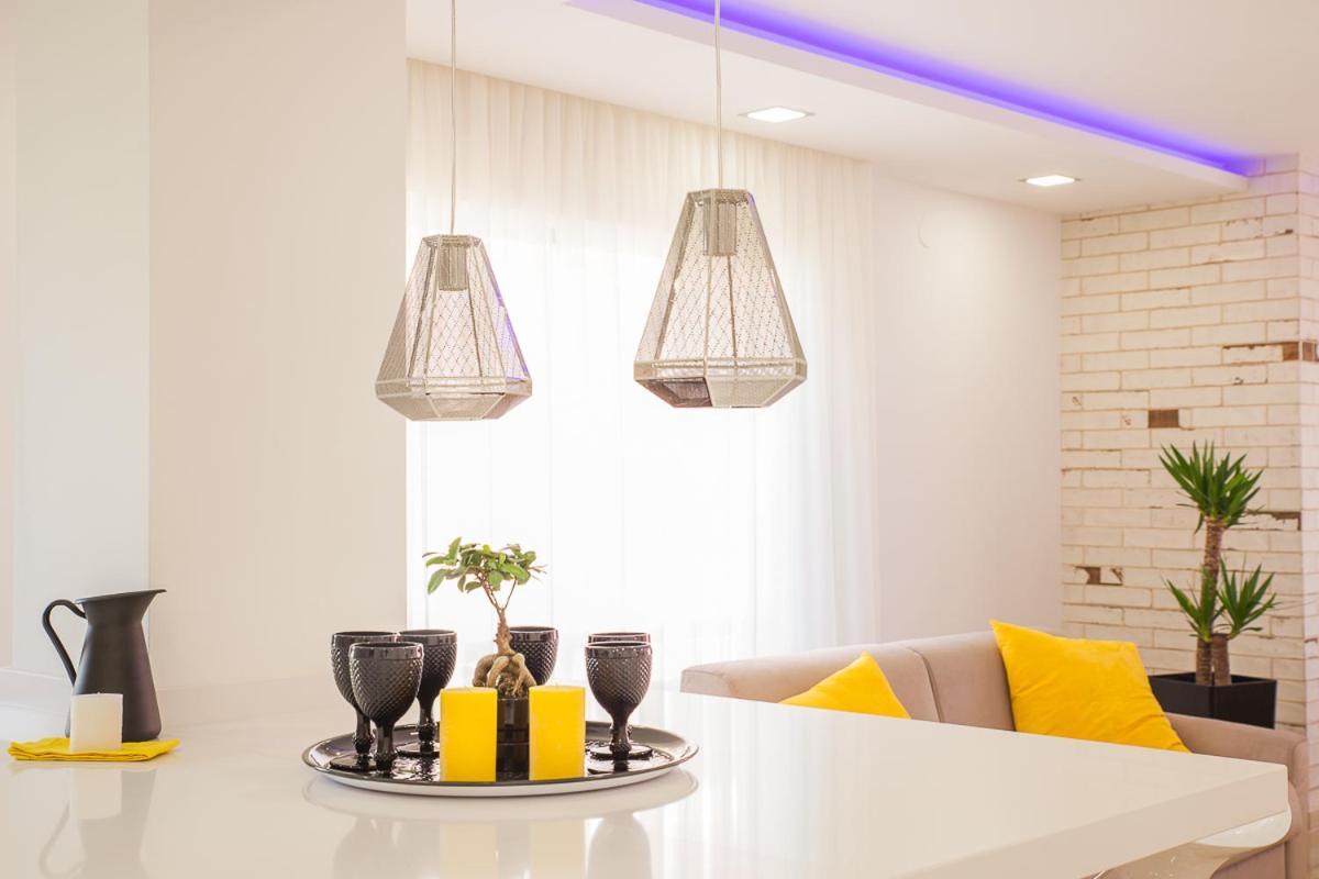 Luxury 100 Sq.m. Sea View Appartement *