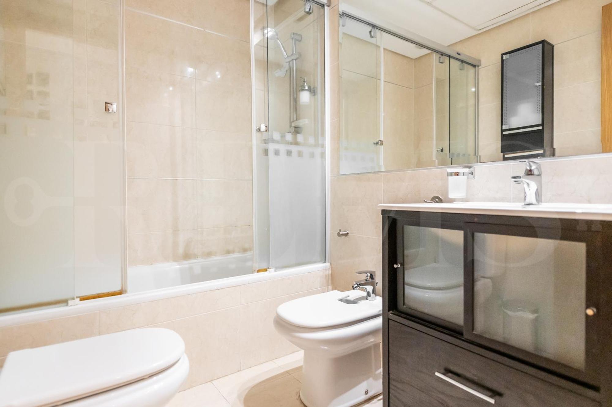 Seaside With Large Terrace, Pool & Parking Rems Benalmadena