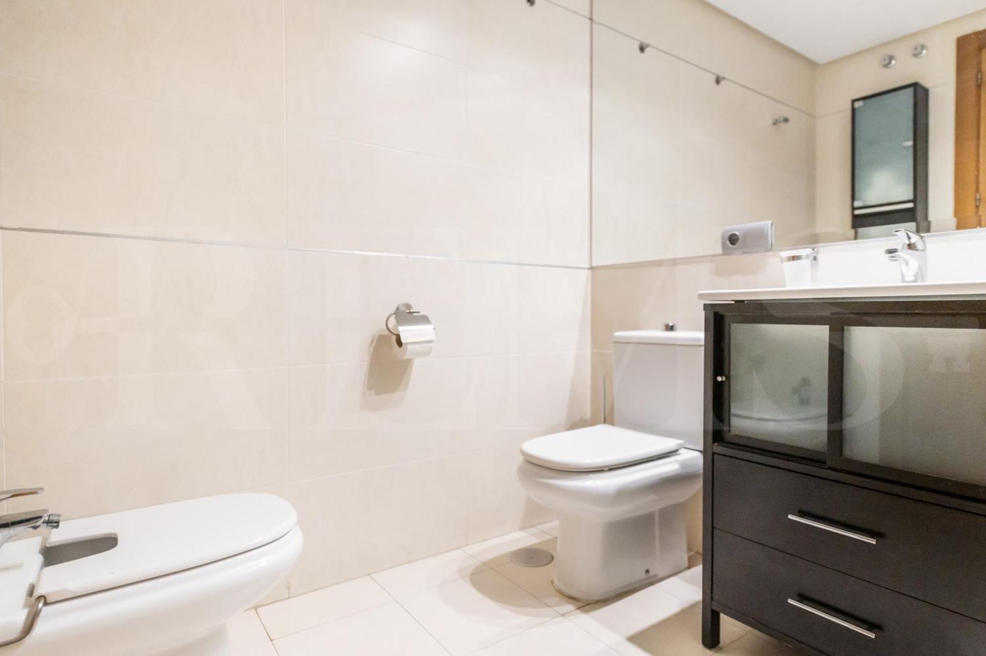 Seaside With Large Terrace, Pool & Parking Rems * Benalmadena