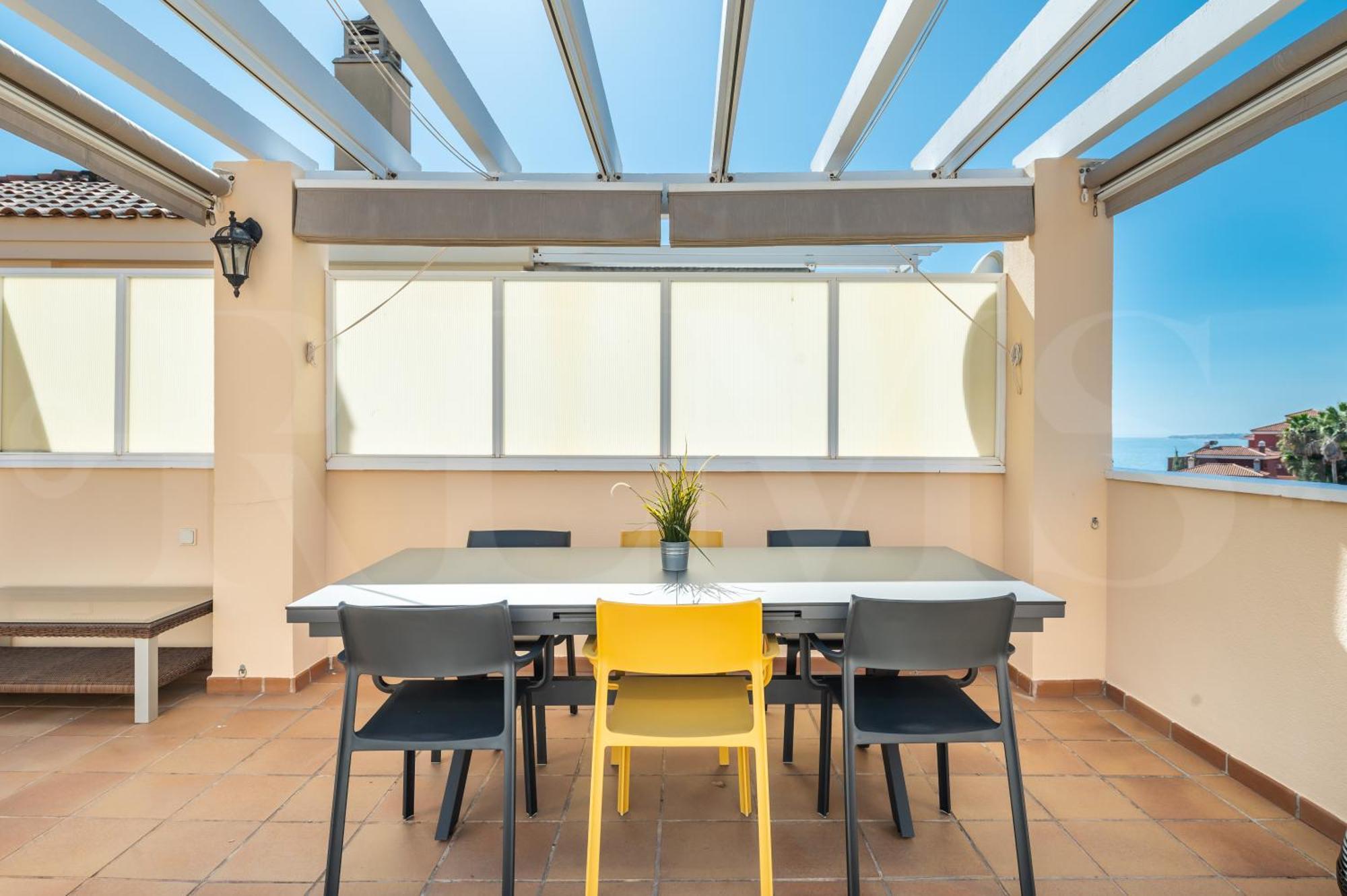 Seaside With Large Terrace, Pool & Parking Rems * Benalmadena