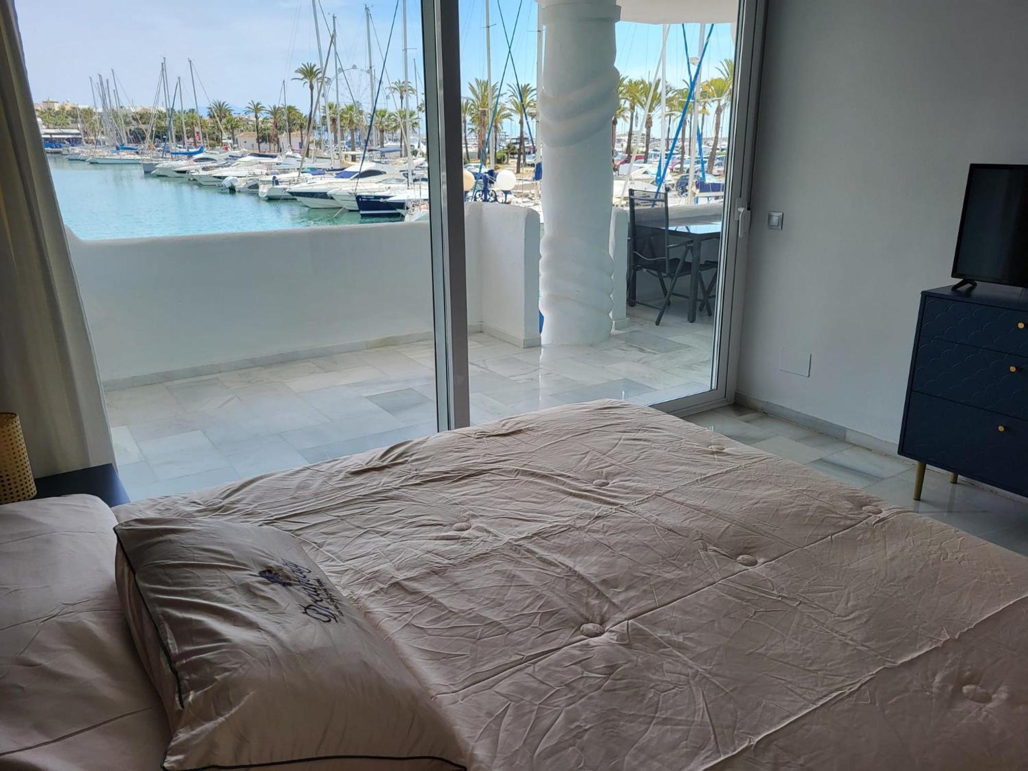 Puerto Marina Playa Apartment *