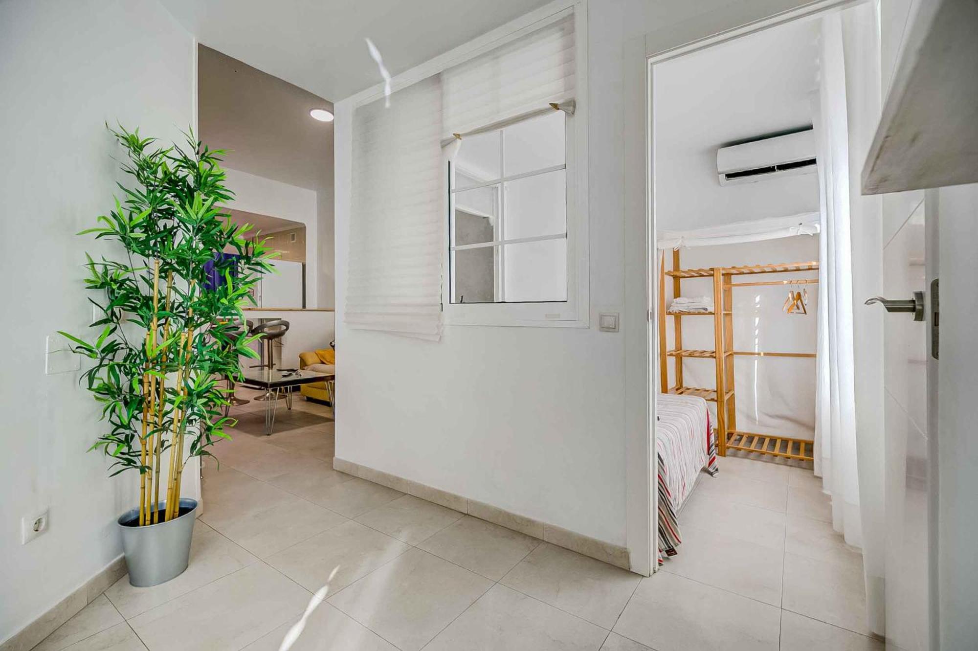 Completo Con Garaje Cerca Del Mar Apartment