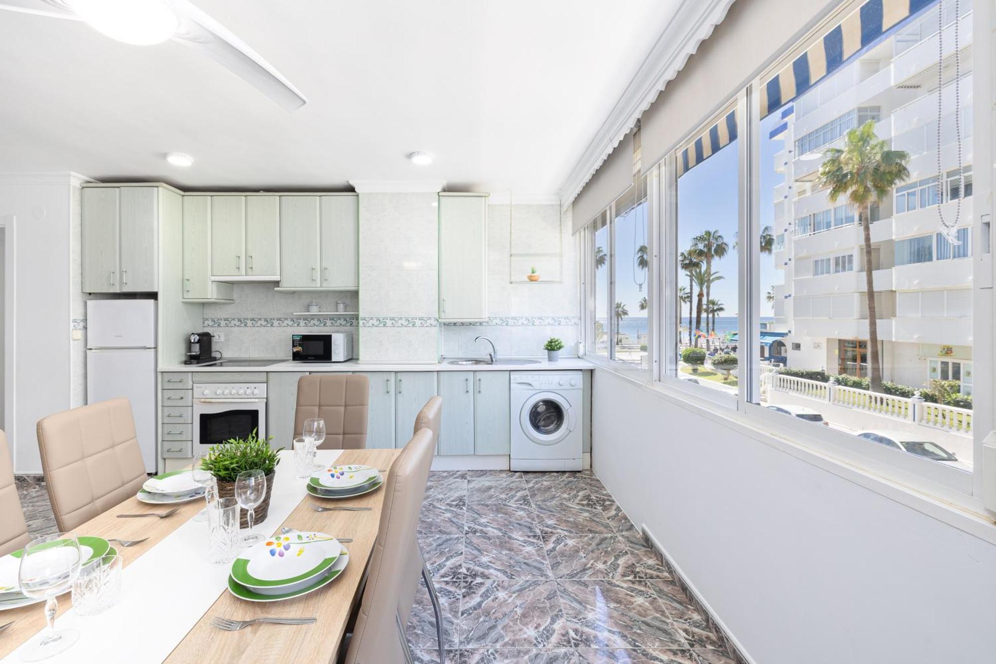 Apartment Seafront *