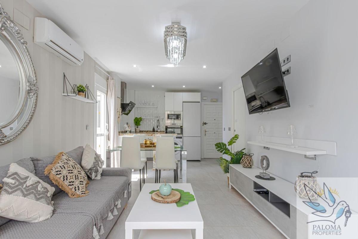 Appartement Benalbeach Beautiful 2 Bdr With Sea Views *